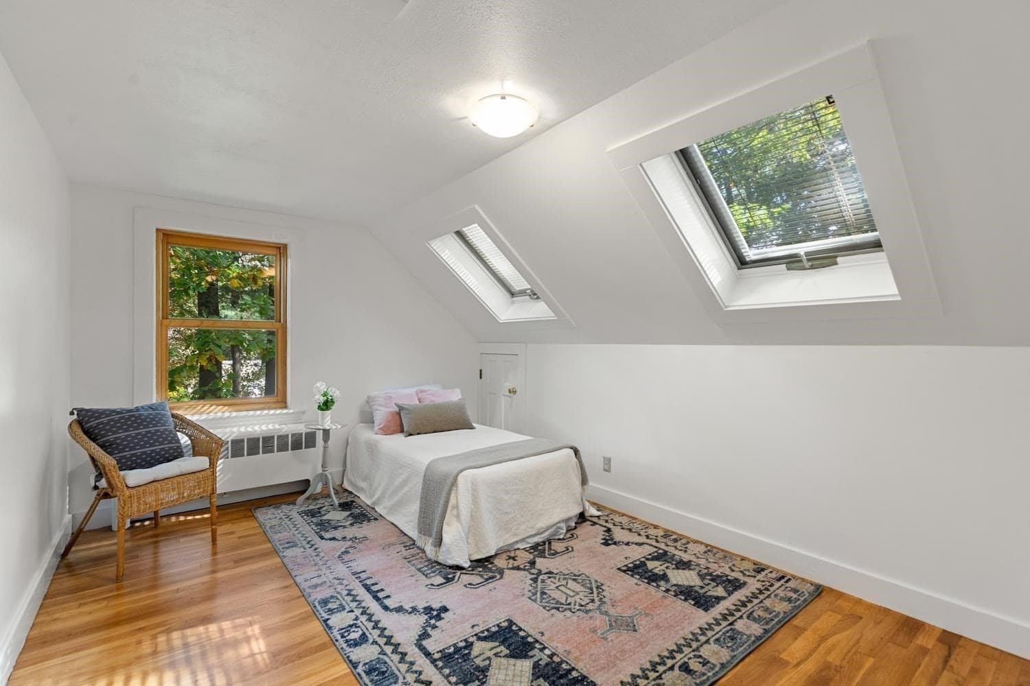 Single Family Residence at 119 Cross Ln, Beverly MA 01915, photo 27 of 37