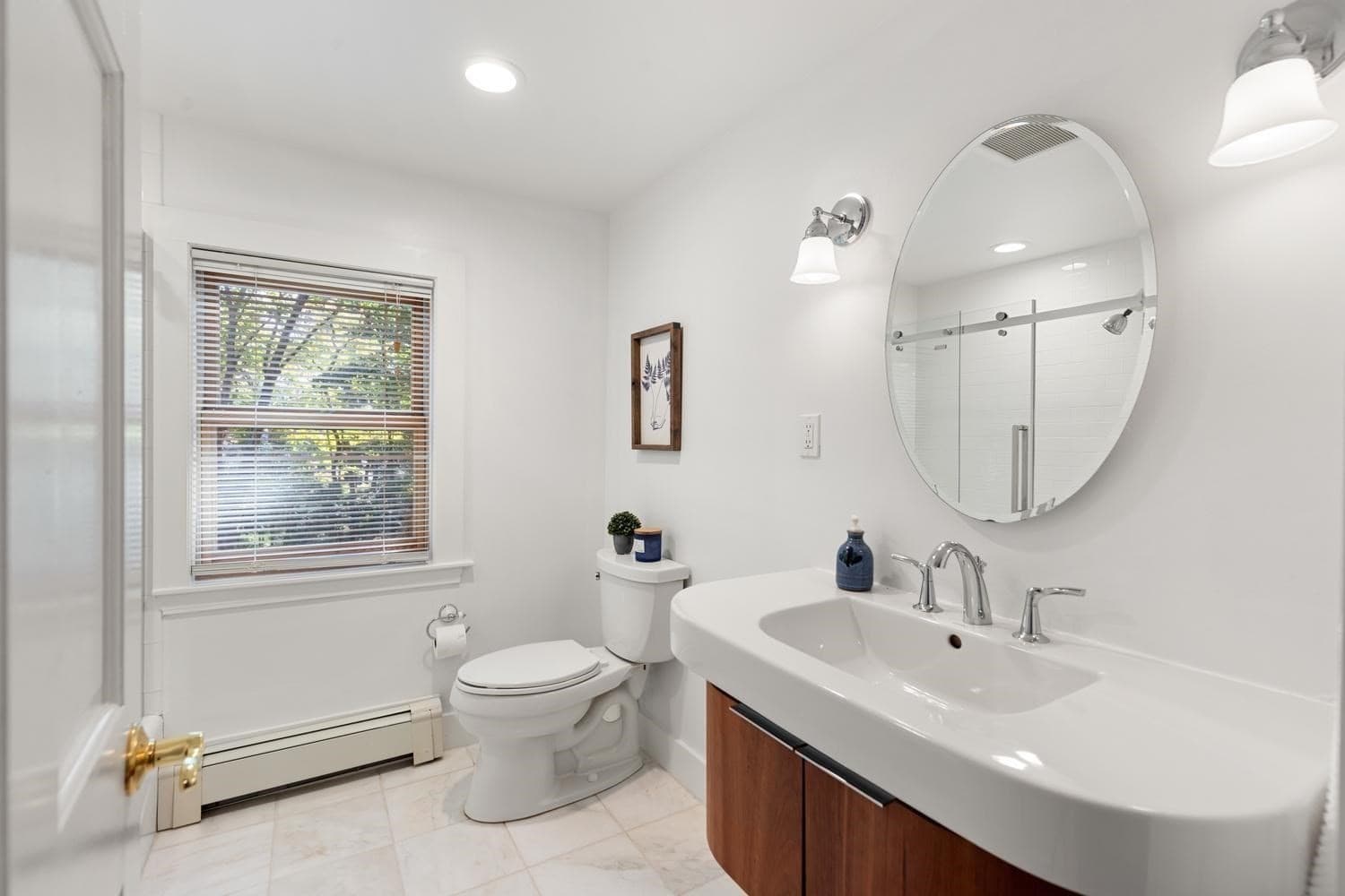 Single Family Residence at 119 Cross Ln, Beverly MA 01915, photo 6 of 37