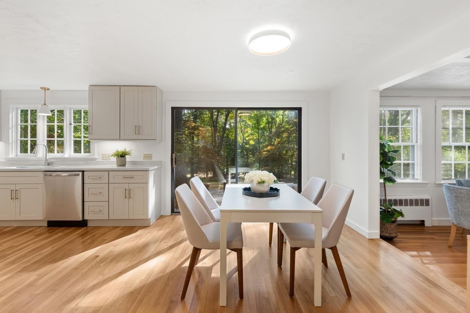 Single Family Residence at 119 Cross Ln, Beverly MA 01915, photo 13 of 37
