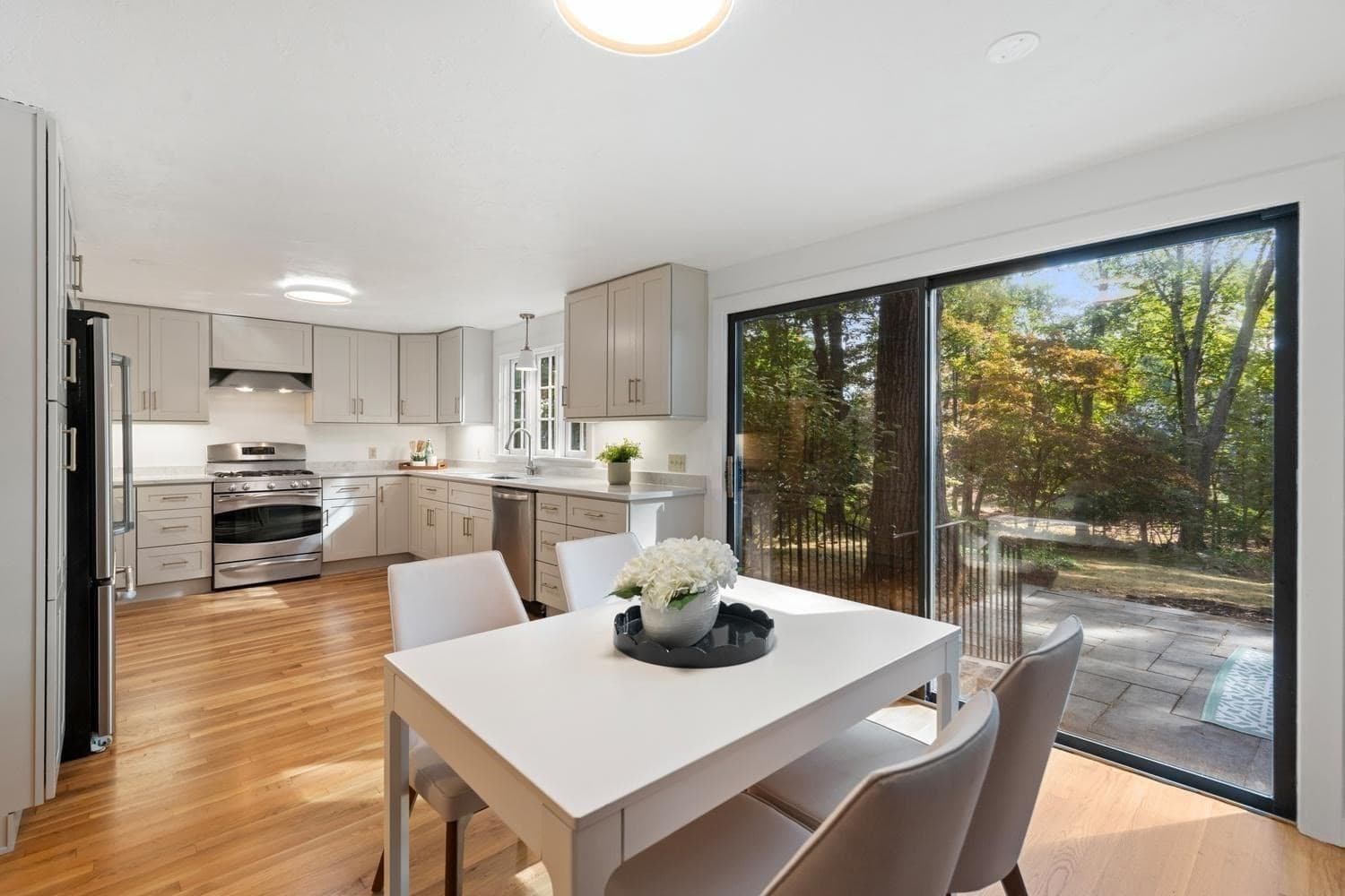 Single Family Residence at 119 Cross Ln, Beverly MA 01915, photo 15 of 37