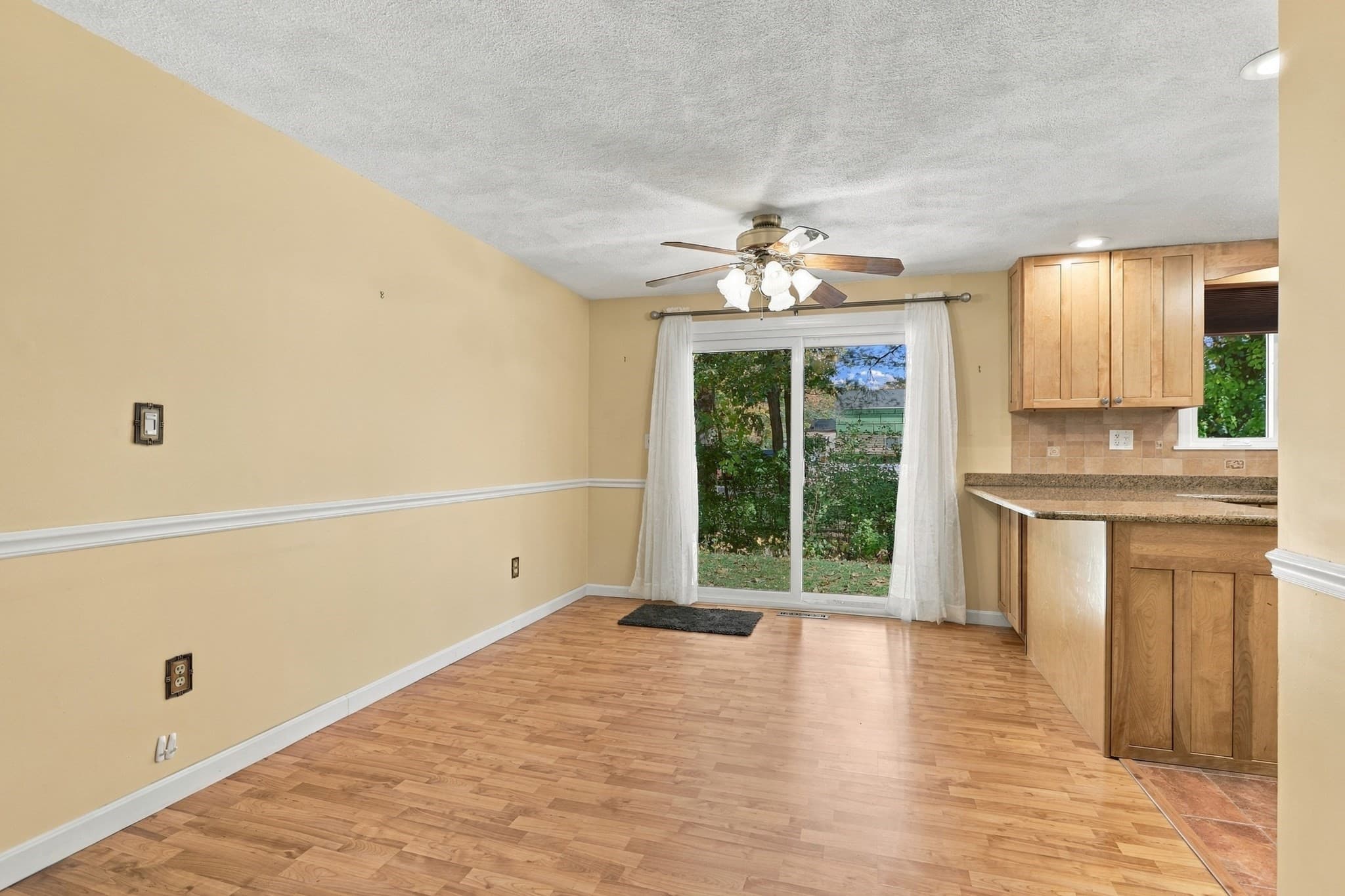 Condominium at 32 Frederick St # 6, Dracut MA 01826, photo 6 of 33