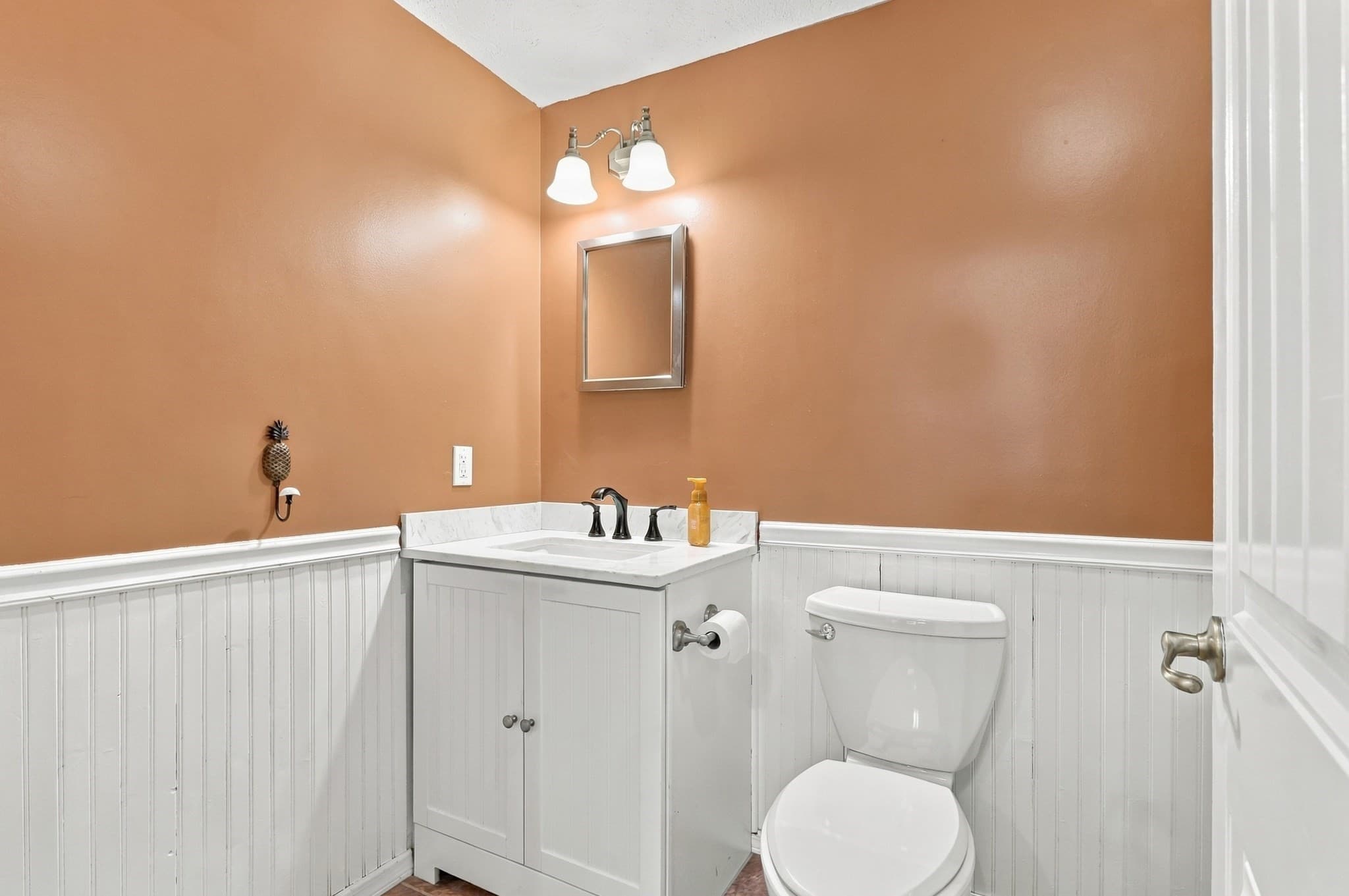 Condominium at 32 Frederick St # 6, Dracut MA 01826, photo 13 of 33