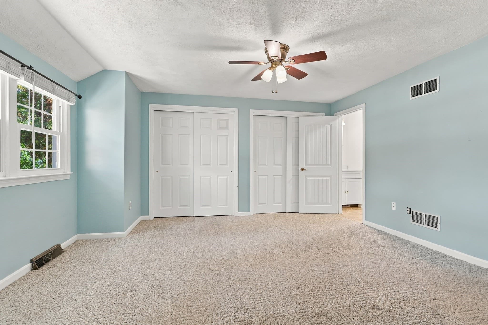 Condominium at 32 Frederick St # 6, Dracut MA 01826, photo 22 of 33