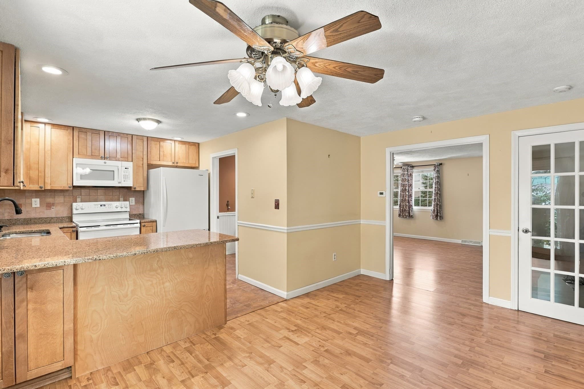 Condominium at 32 Frederick St # 6, Dracut MA 01826, photo 7 of 33