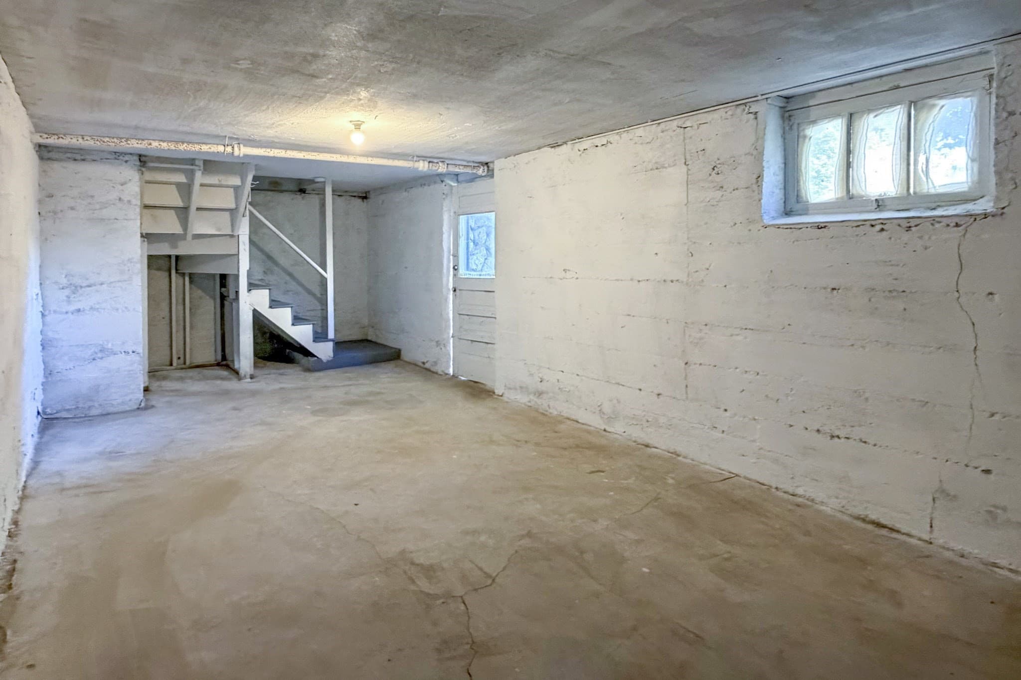 Single Family Residence at 54 Temple St, Arlington MA 02476, photo 21 of 34