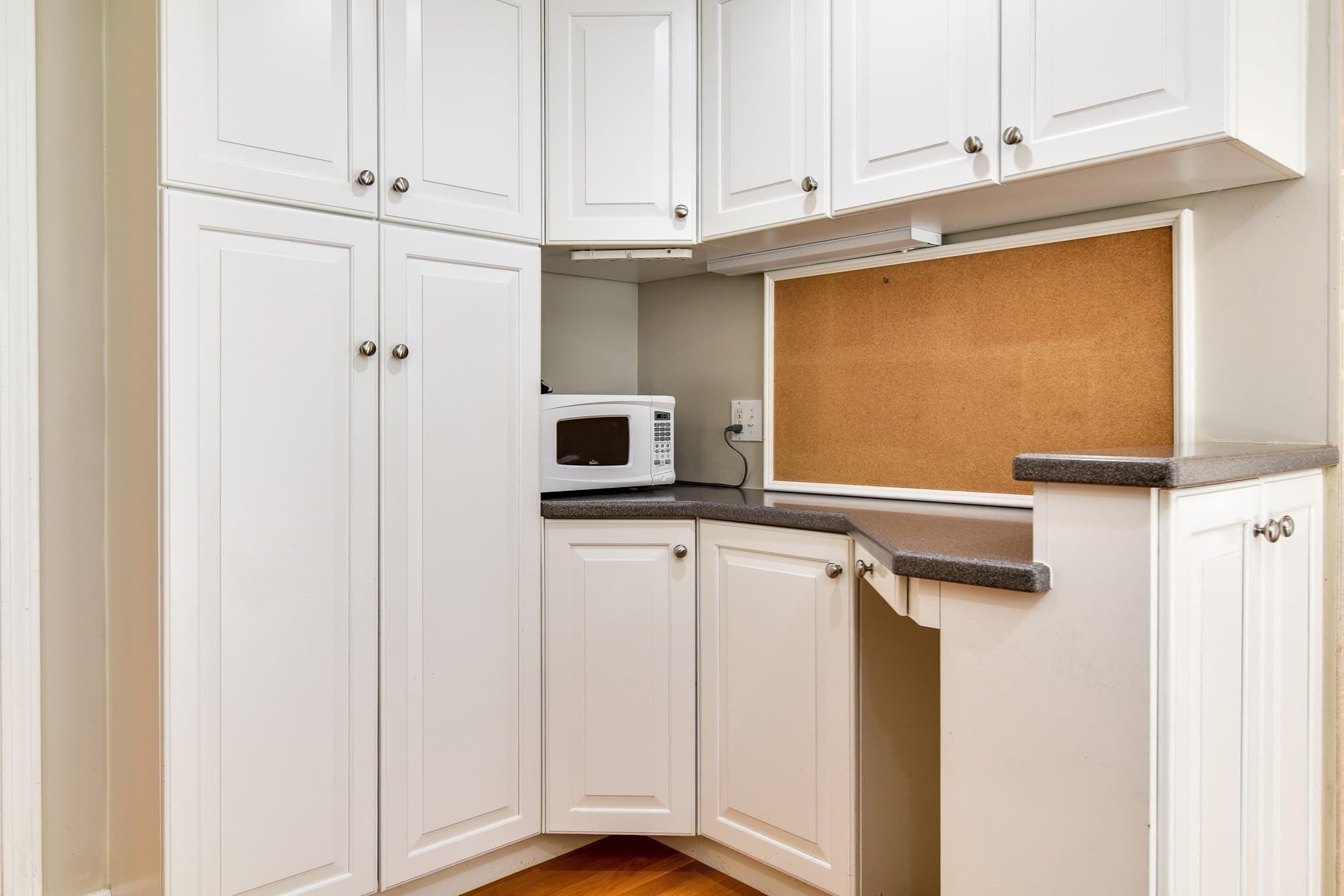 Single Family Residence at 35 Blackberry Lane, Framingham MA 01701, photo 13 of 41