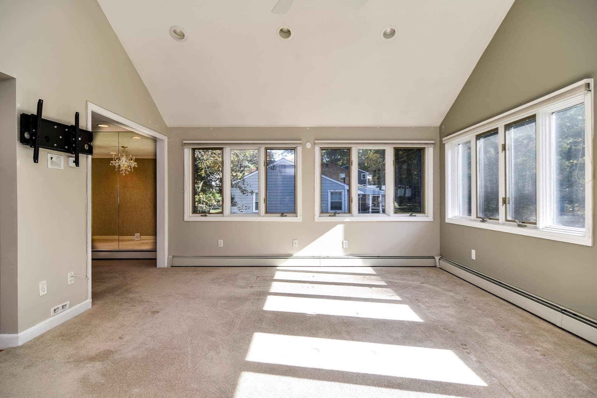 Single Family Residence at 35 Blackberry Lane, Framingham MA 01701, photo 16 of 41