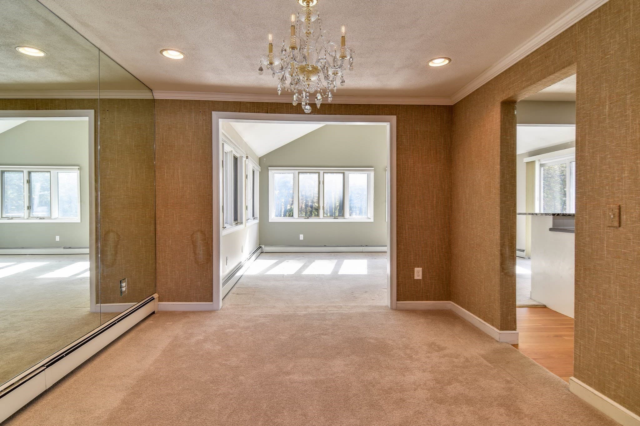Single Family Residence at 35 Blackberry Lane, Framingham MA 01701, photo 10 of 41