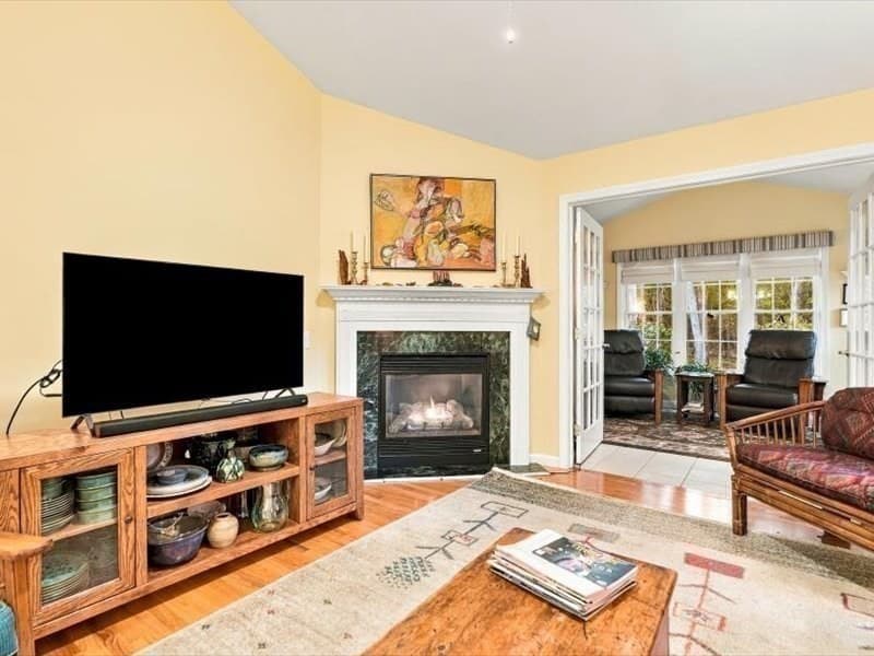 Condominium at 81 Country Squire Rd # 81, Uxbridge MA 01569, photo 13 of 35