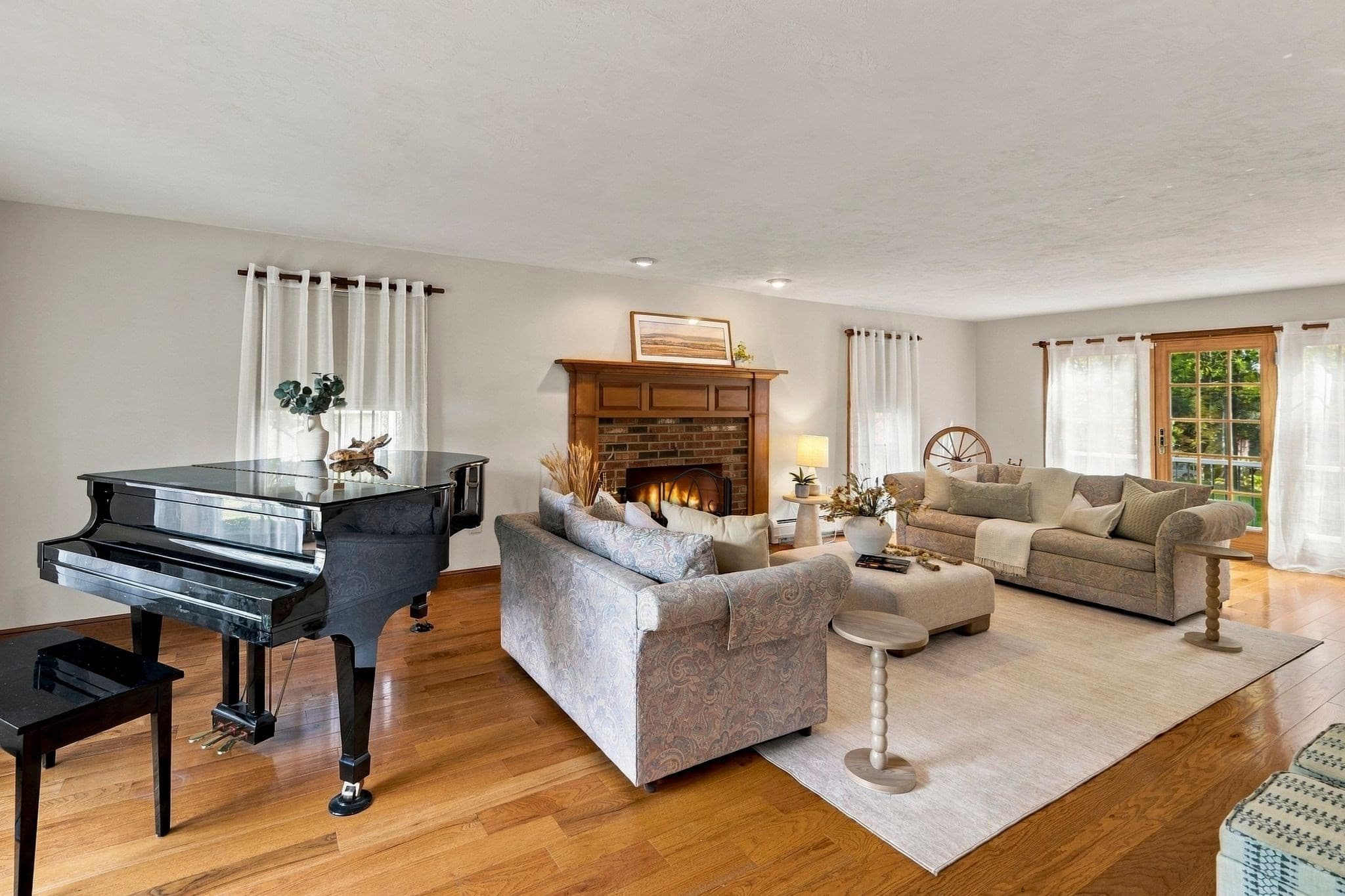 Single Family Residence at 9 Spearfield Lane, Lynnfield MA 01940, photo 2 of 41