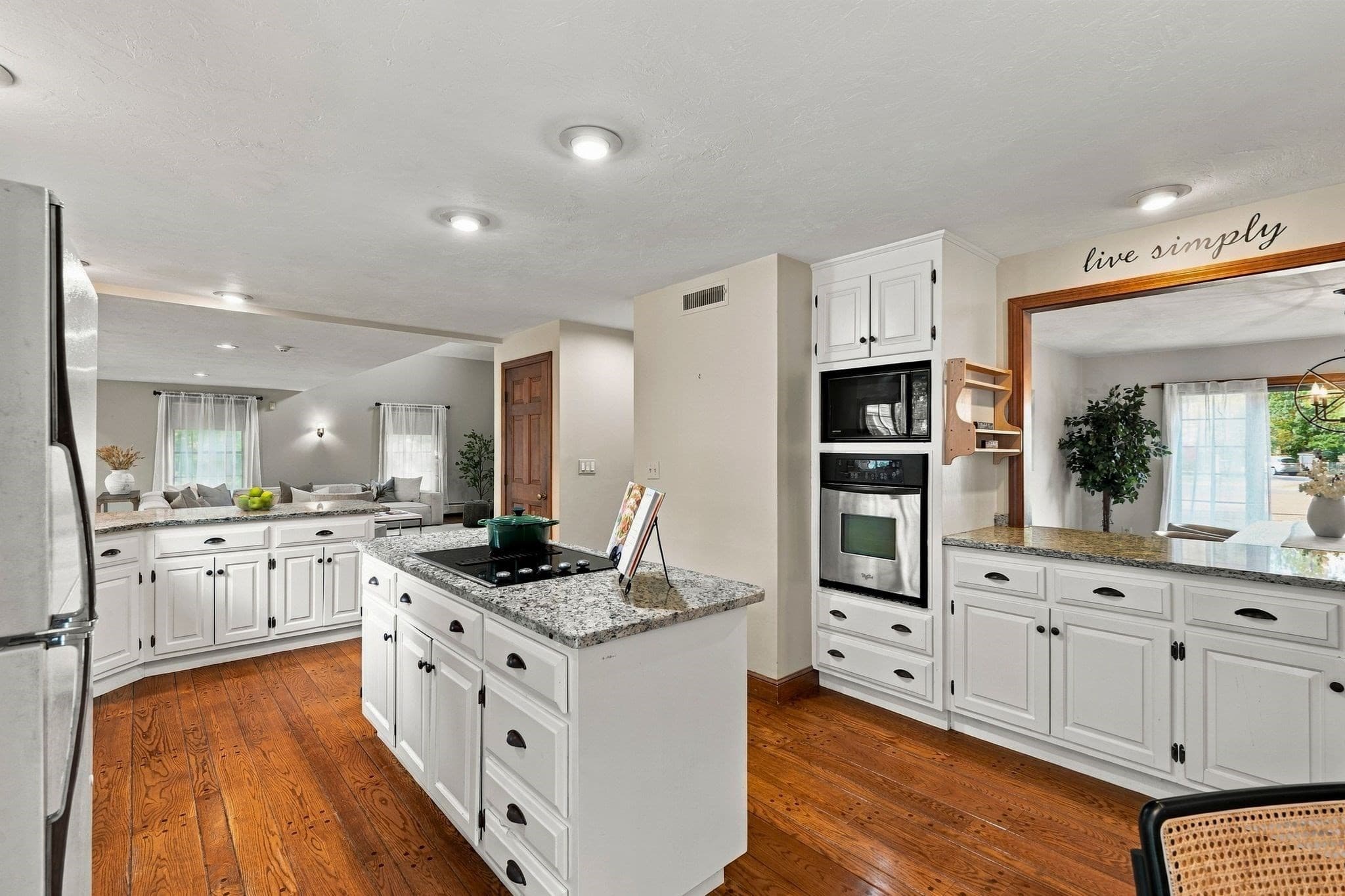 Single Family Residence at 9 Spearfield Lane, Lynnfield MA 01940, photo 13 of 41