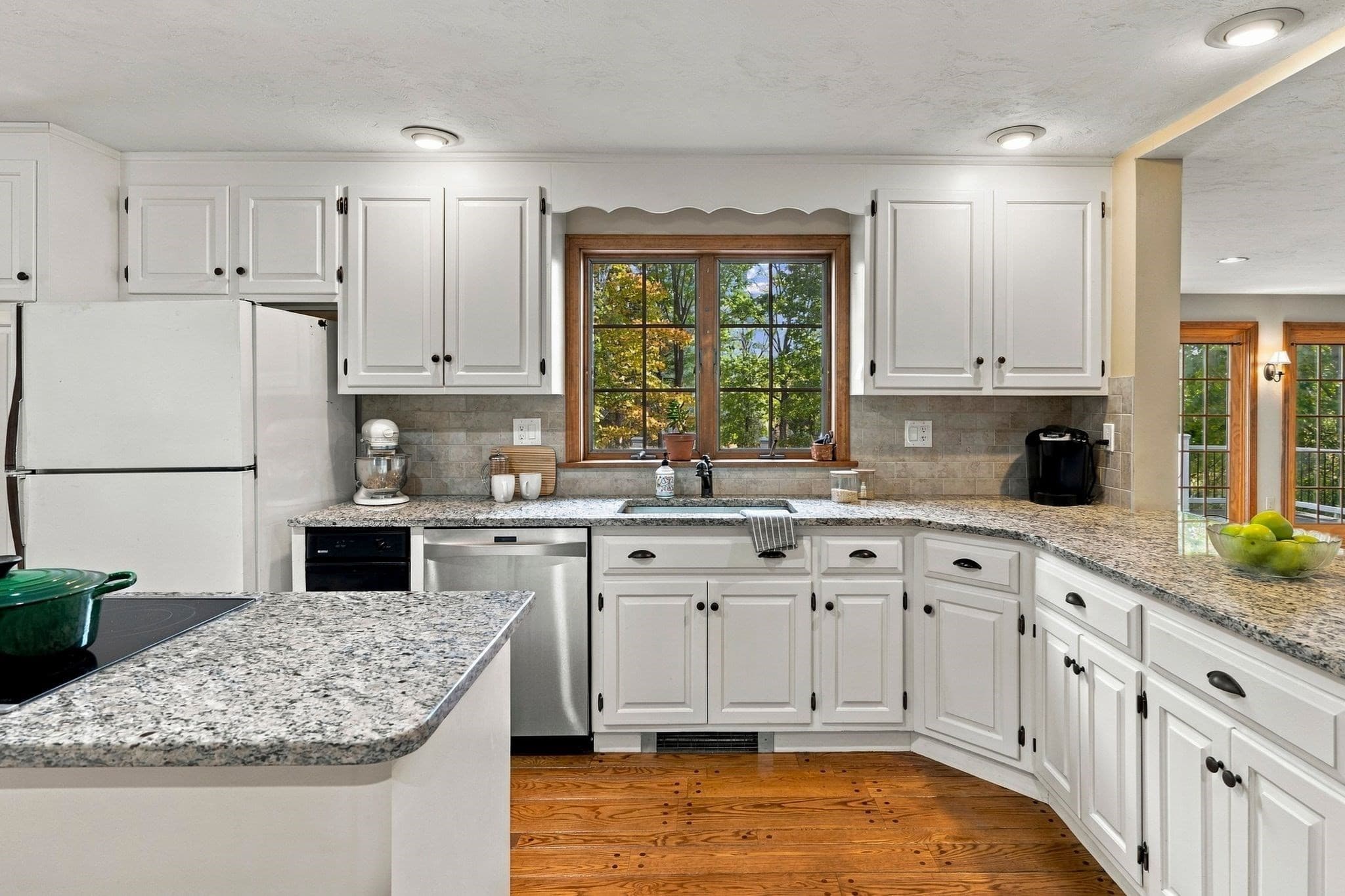 Single Family Residence at 9 Spearfield Lane, Lynnfield MA 01940, photo 10 of 41