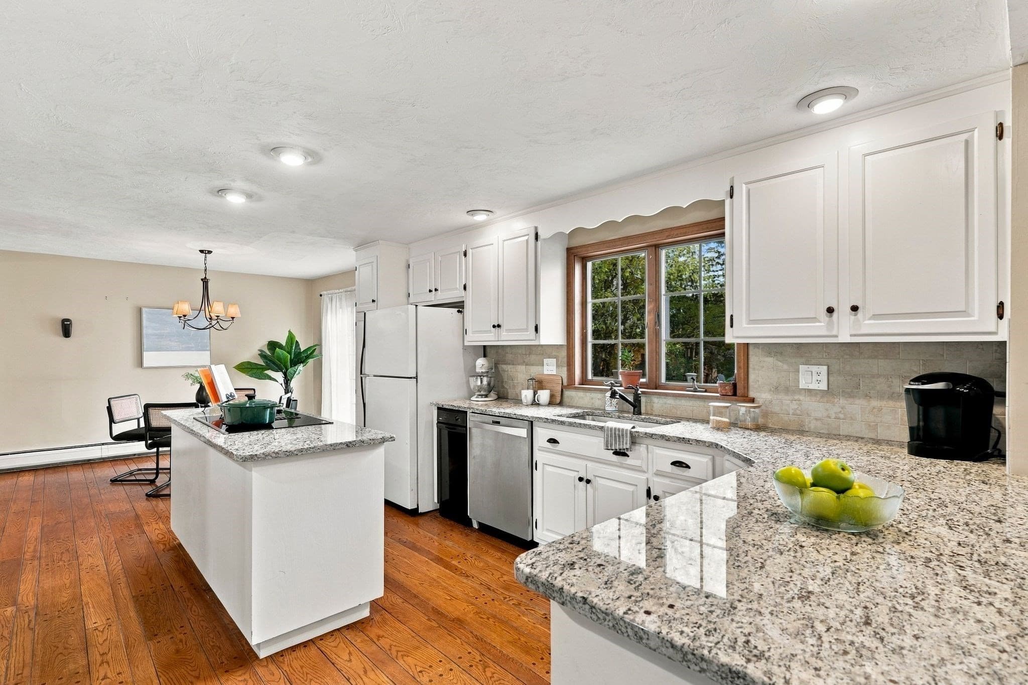 Single Family Residence at 9 Spearfield Lane, Lynnfield MA 01940, photo 14 of 41