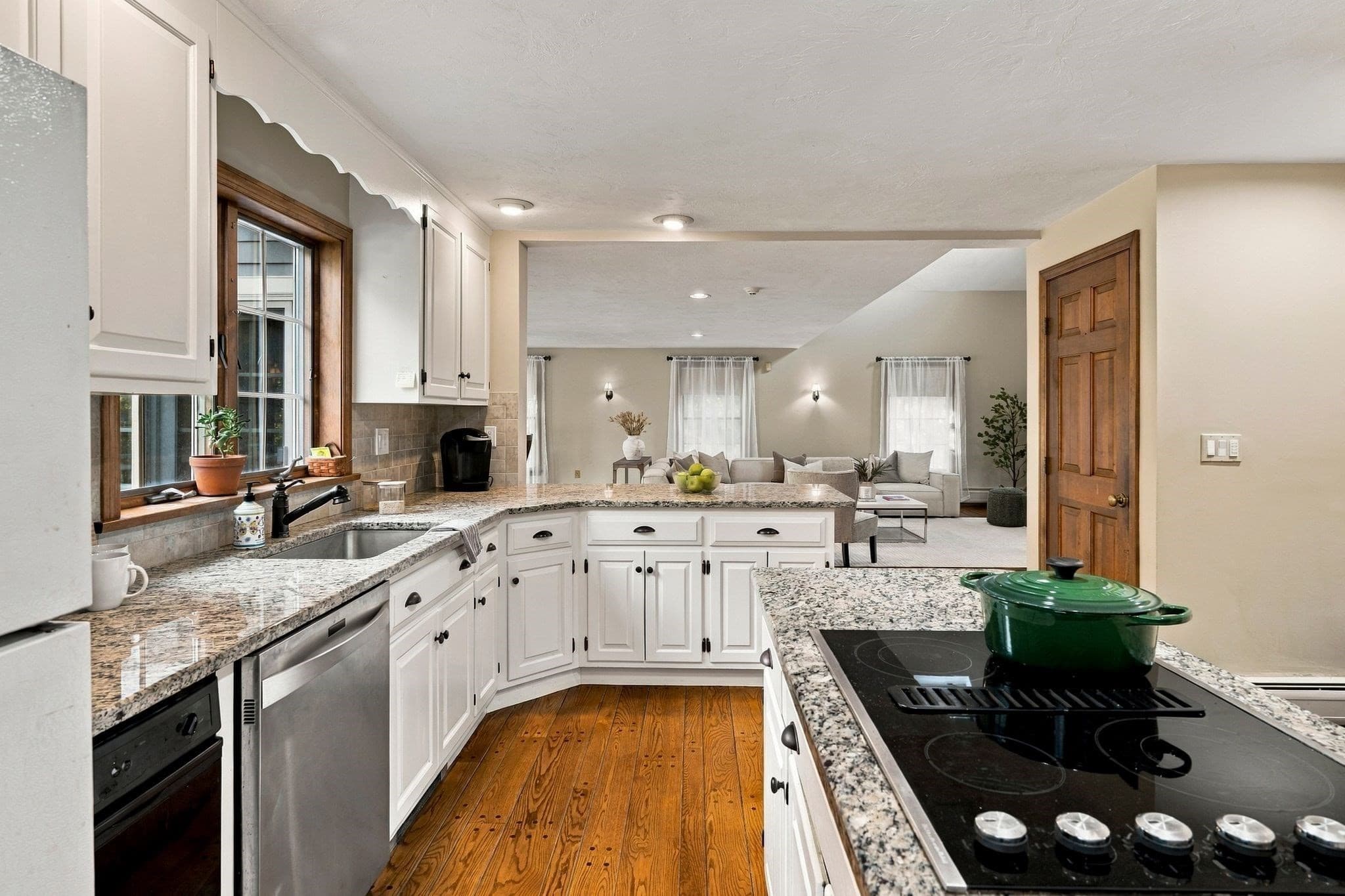 Single Family Residence at 9 Spearfield Lane, Lynnfield MA 01940, photo 11 of 41
