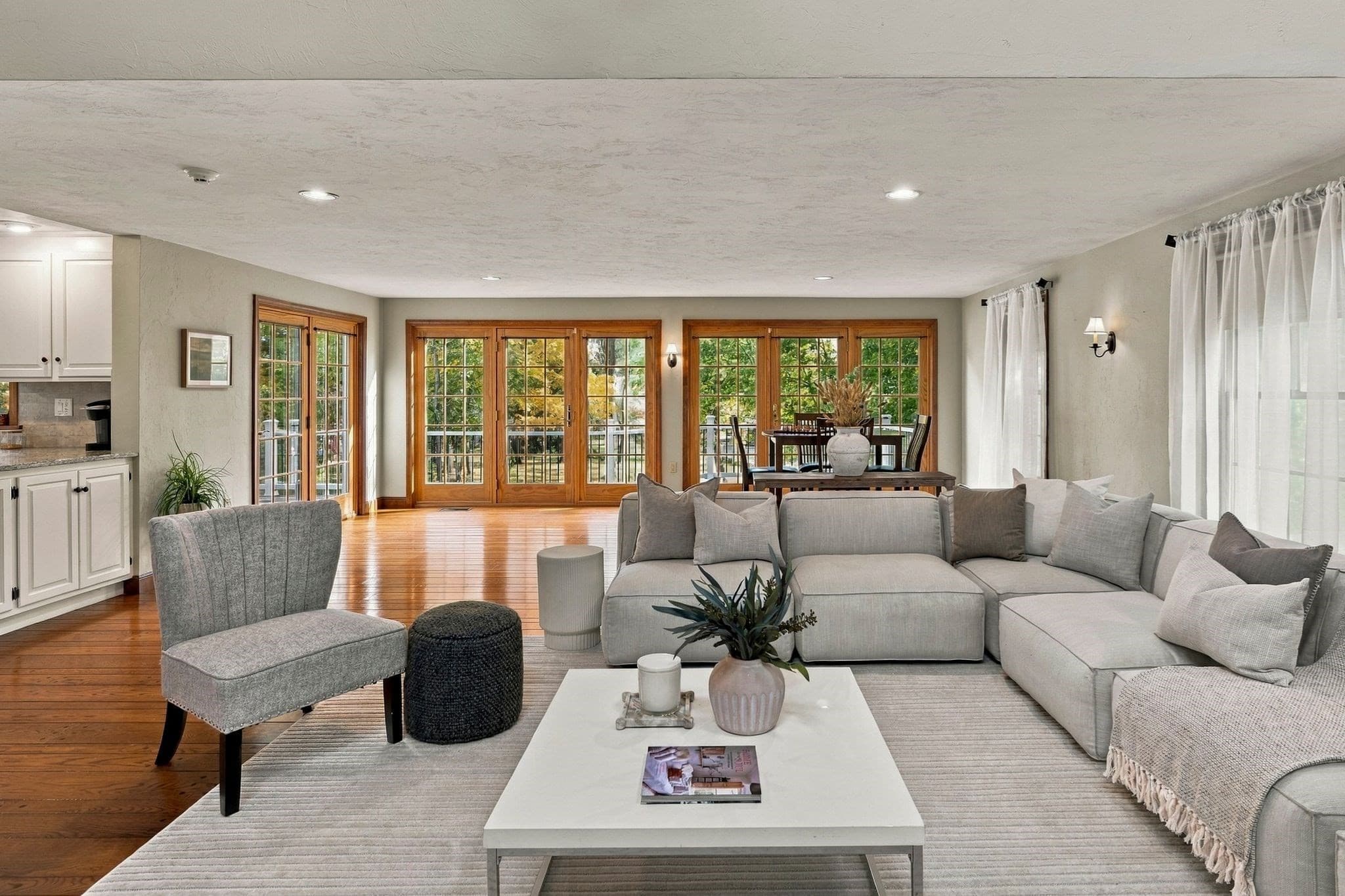 Single Family Residence at 9 Spearfield Lane, Lynnfield MA 01940, photo 19 of 41