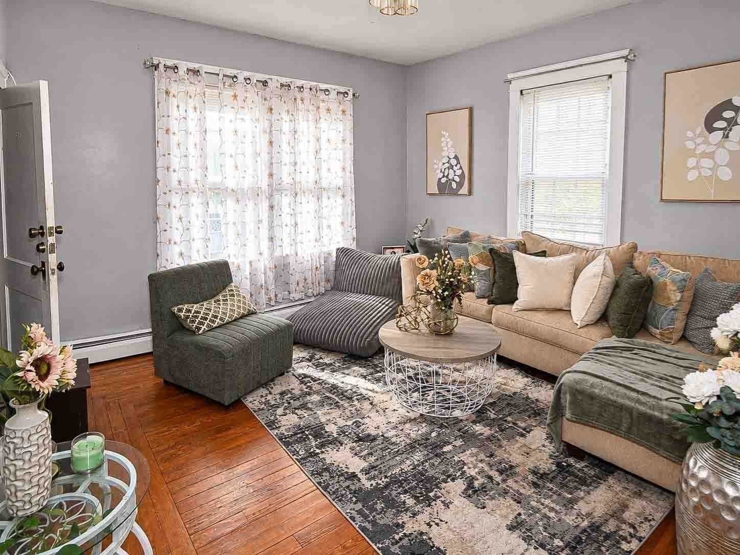 Multi Family at 35 Hymer, Providence RI 02908, photo 9 of 33