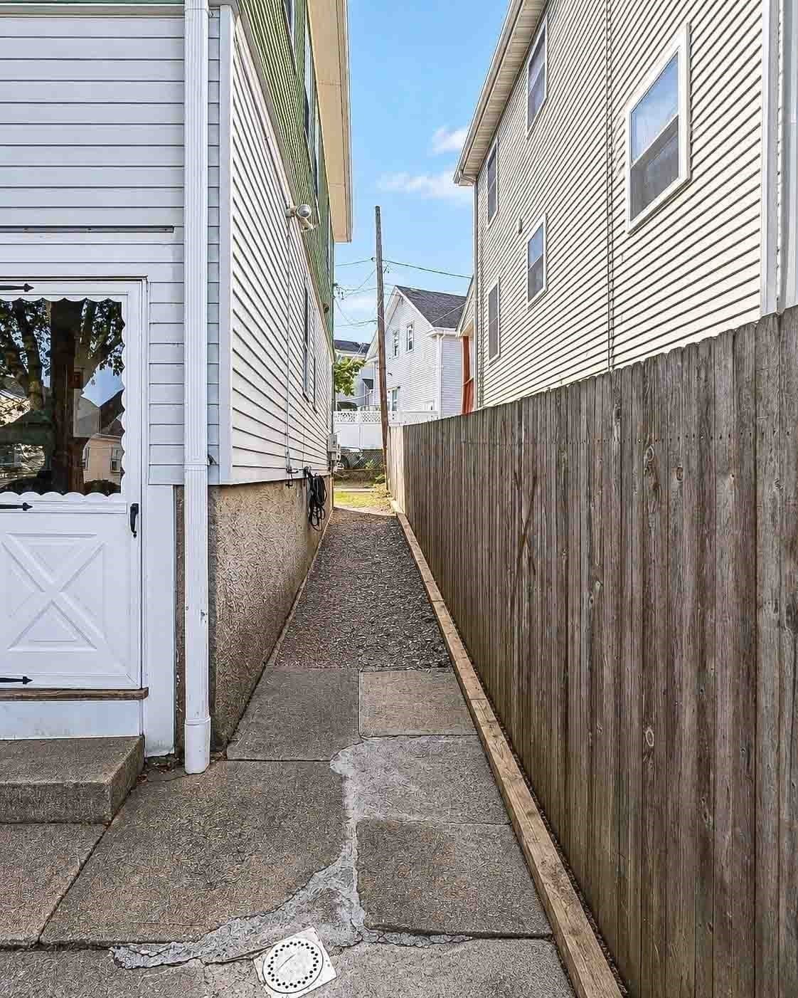 Multi Family at 35 Hymer, Providence RI 02908, photo 4 of 33