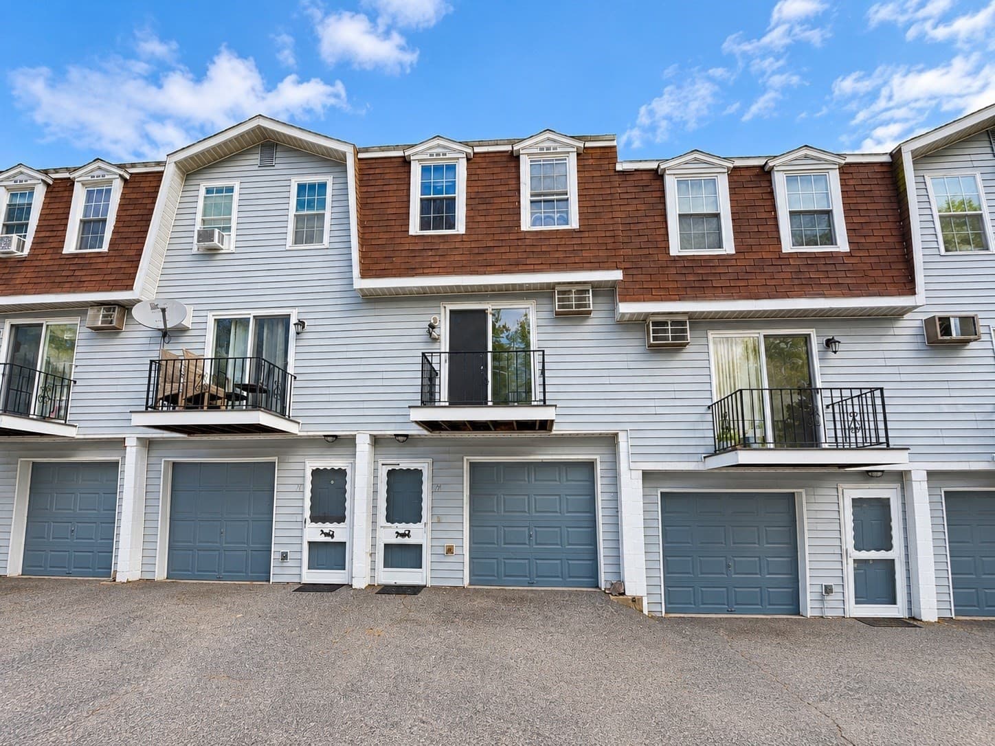 1271 Pawtucket Blvd # 11, Lowell MA 01854