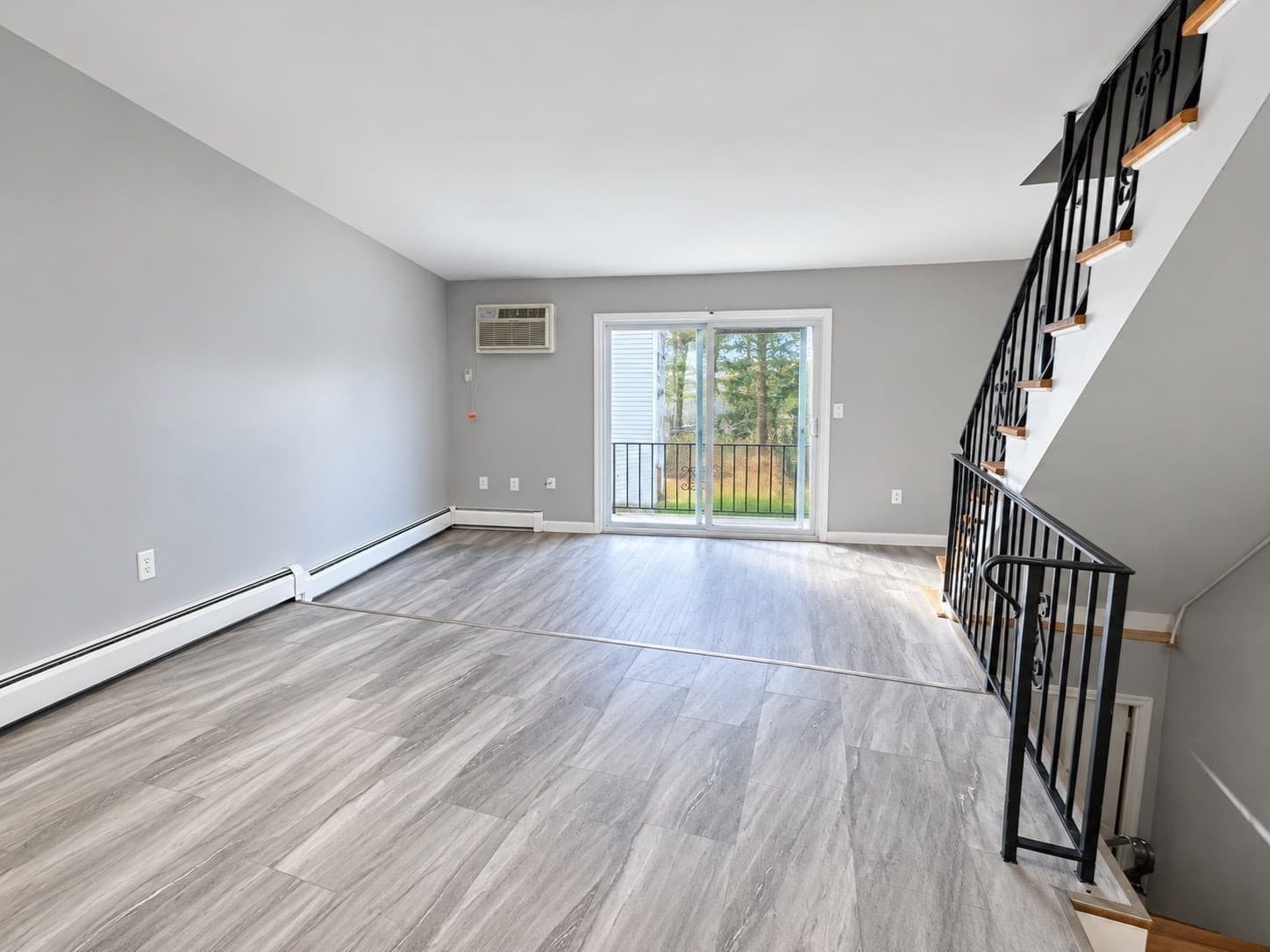 Condominium at 1271 Pawtucket Blvd # 11, Lowell MA 01854, photo 4 of 17