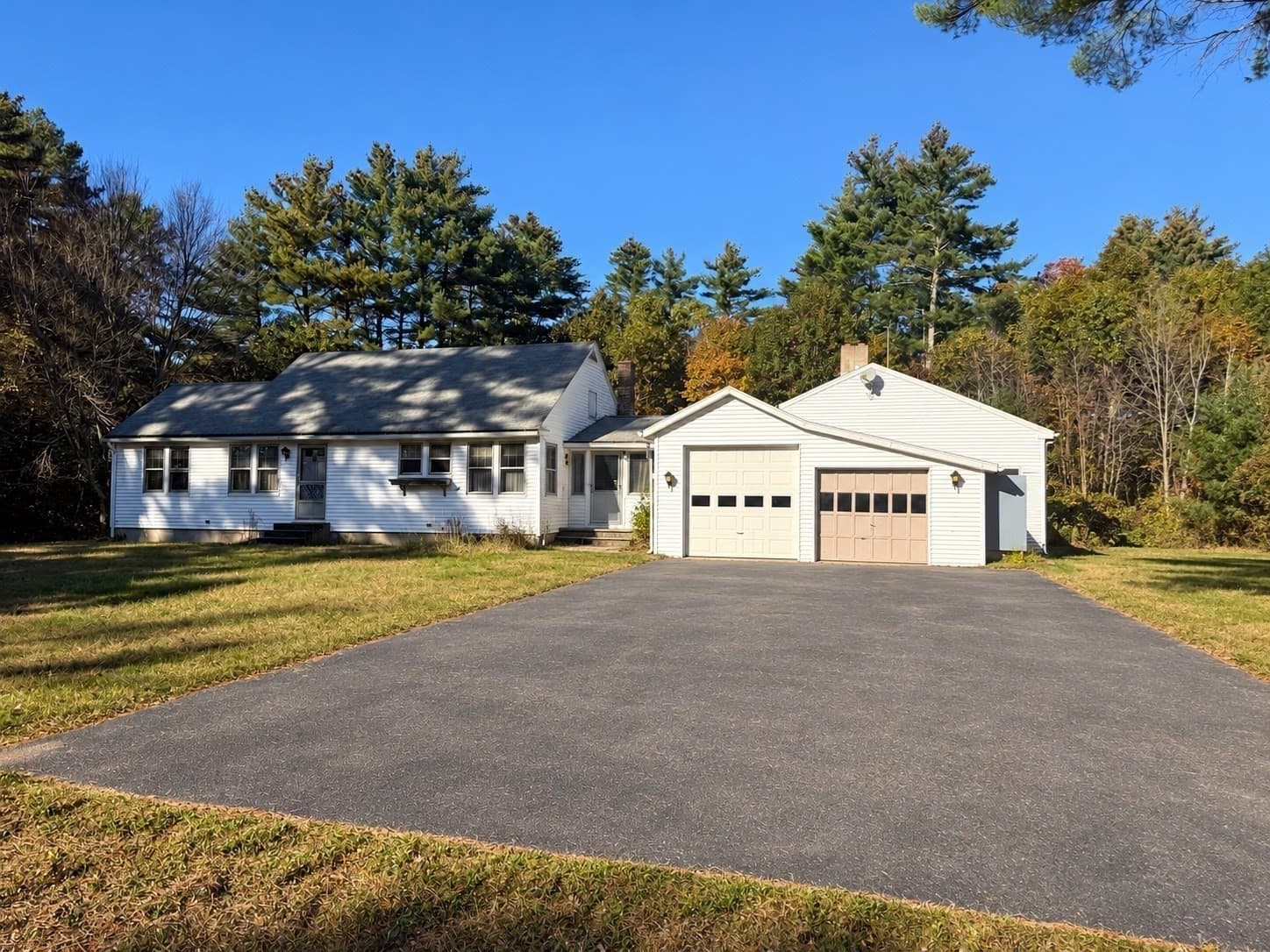 Single Family Residence at 702 Belchertown Rd, Ware MA 01082, photo 2 of 34