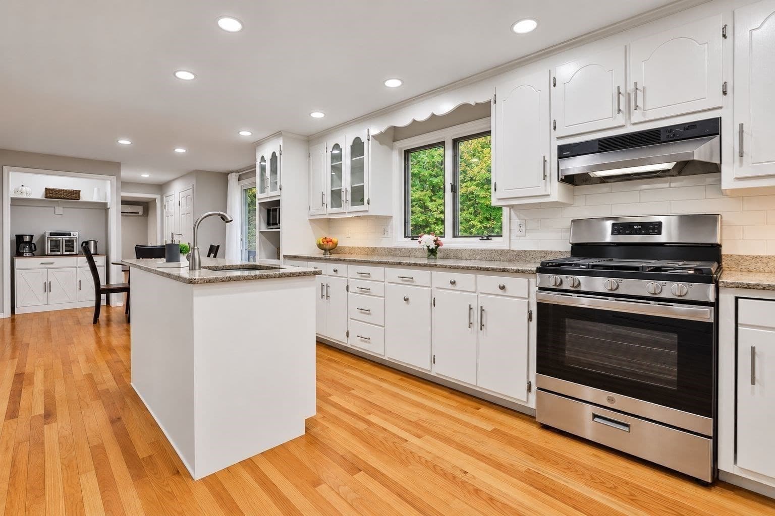 Single Family Residence at 7 Providence Road, Westford MA 01886, photo 10 of 39