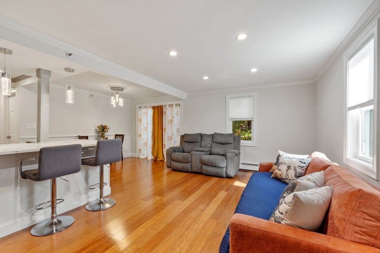 Condominium at 49 Lantern Ln # 8, Dracut MA 01826, photo 2 of 36