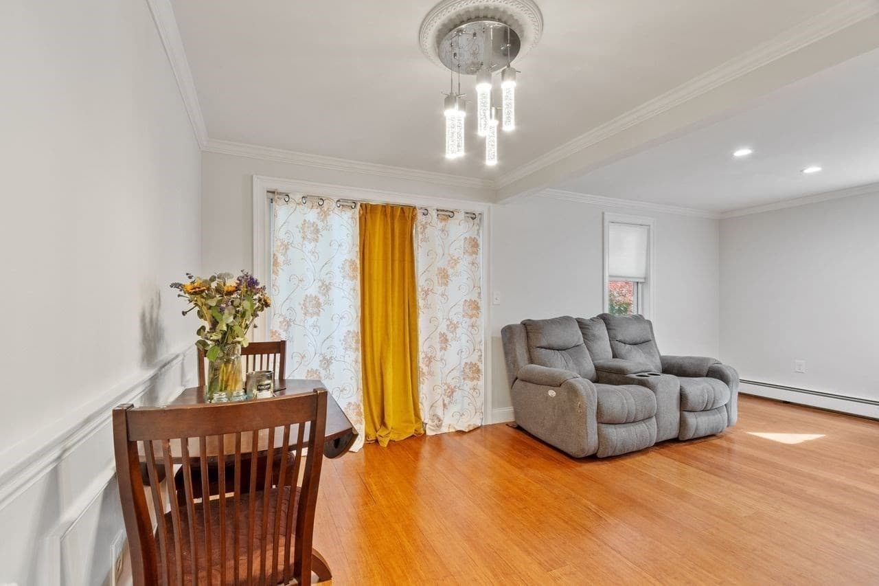 Condominium at 49 Lantern Ln # 8, Dracut MA 01826, photo 6 of 36