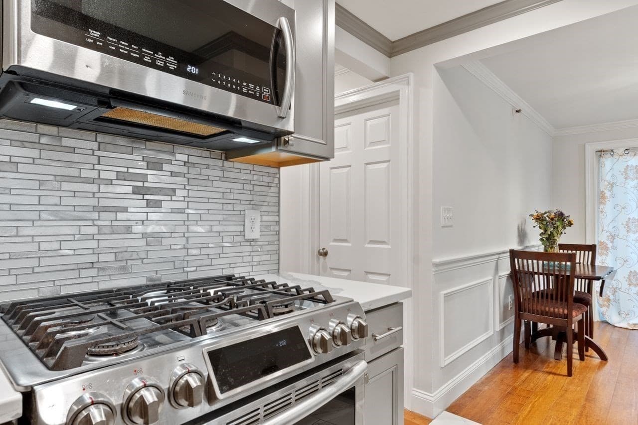 Condominium at 49 Lantern Ln # 8, Dracut MA 01826, photo 13 of 36