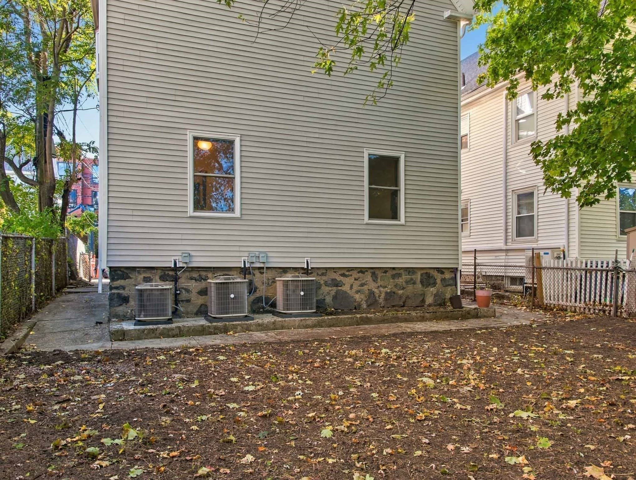 Multi Family at 16-18 Meridian Parkway, Malden MA 02148, photo 35 of 41
