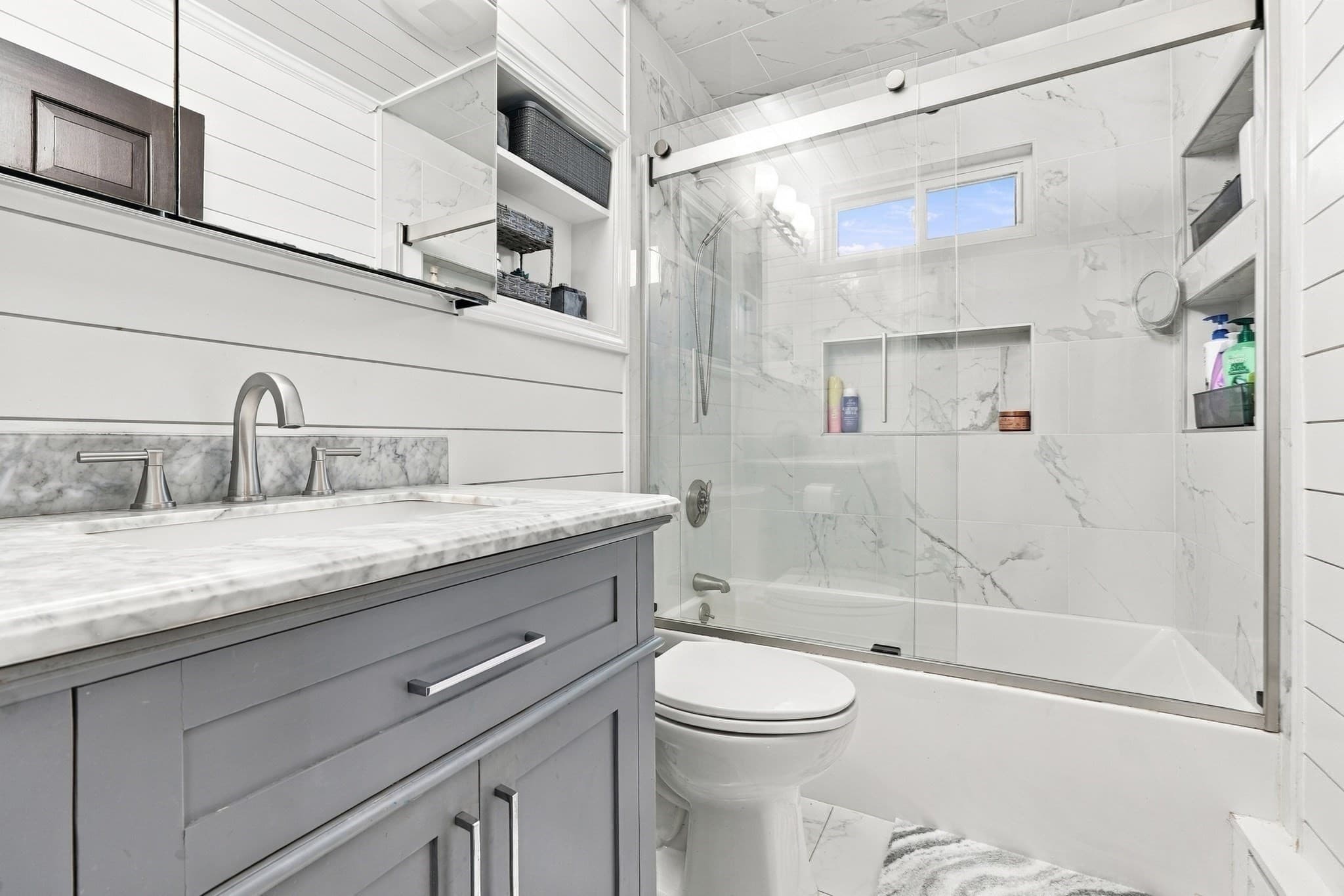 Single Family Residence at 14 Harrison St, Framingham MA 01702, photo 9 of 22