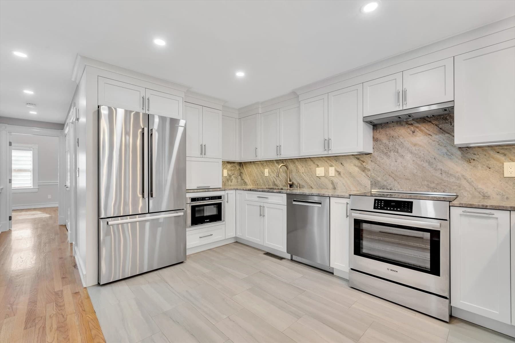 Single Family Residence at 157 Saddler Lane, Barnstable MA 02668, photo 9 of 42