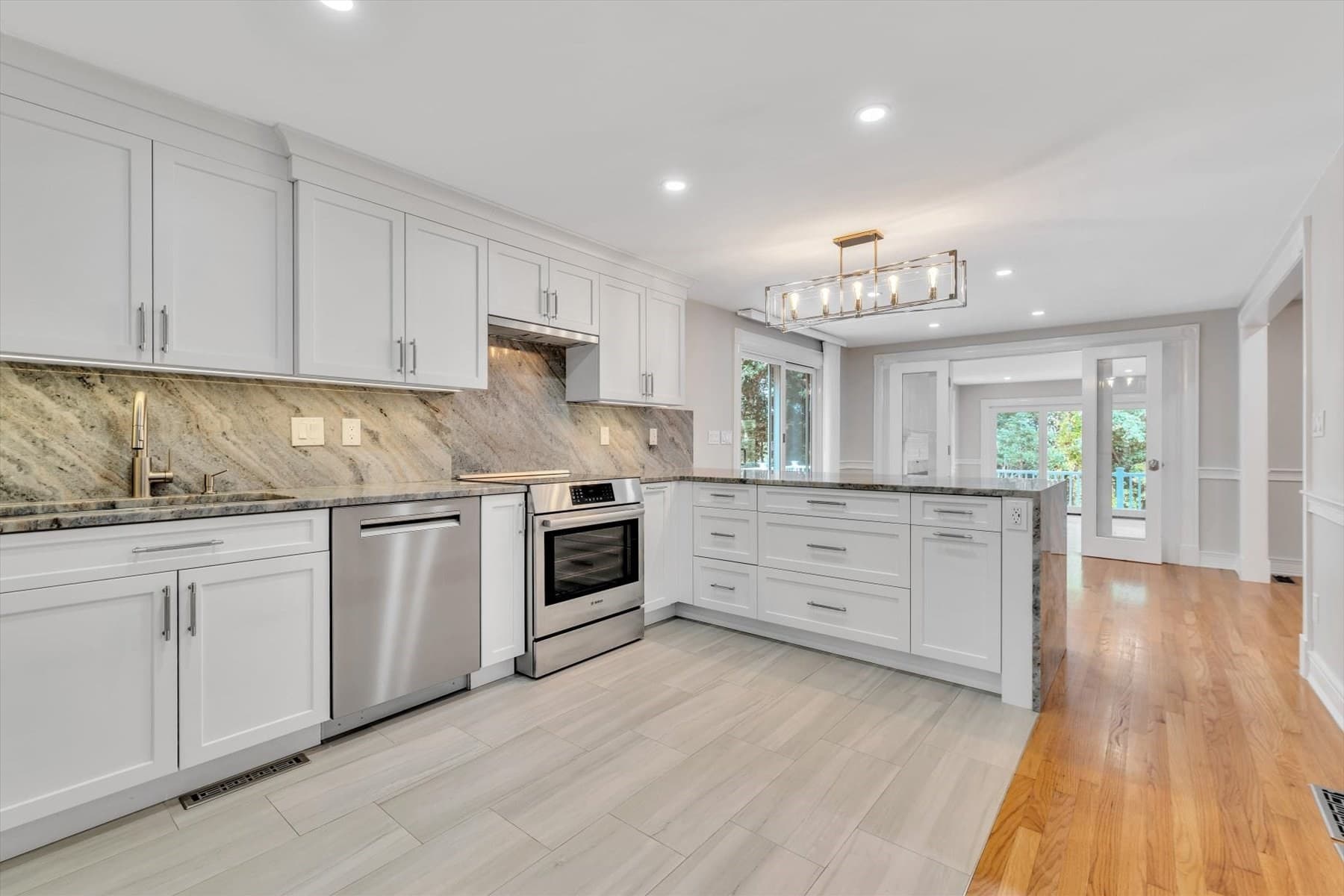 Single Family Residence at 157 Saddler Lane, Barnstable MA 02668, photo 11 of 42