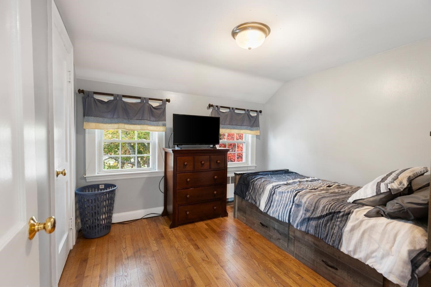 Single Family Residence at 265 Forest Street, Malden MA 02148, photo 19 of 35