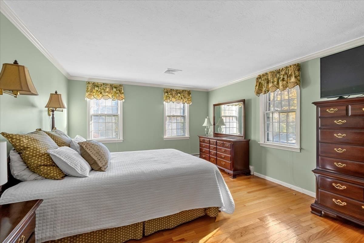 Single Family Residence at 35 Myers Farm Rd, Hingham MA 02043, photo 20 of 22
