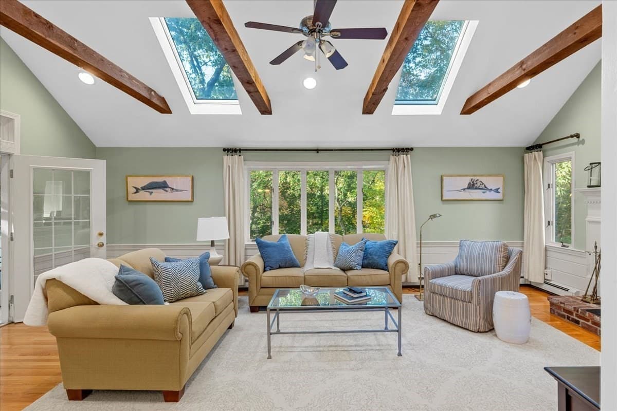 Single Family Residence at 35 Myers Farm Rd, Hingham MA 02043, photo 8 of 22