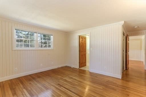 Single Family Residence at 2 Parsons Ln, Manchester MA 01944, photo 12 of 18