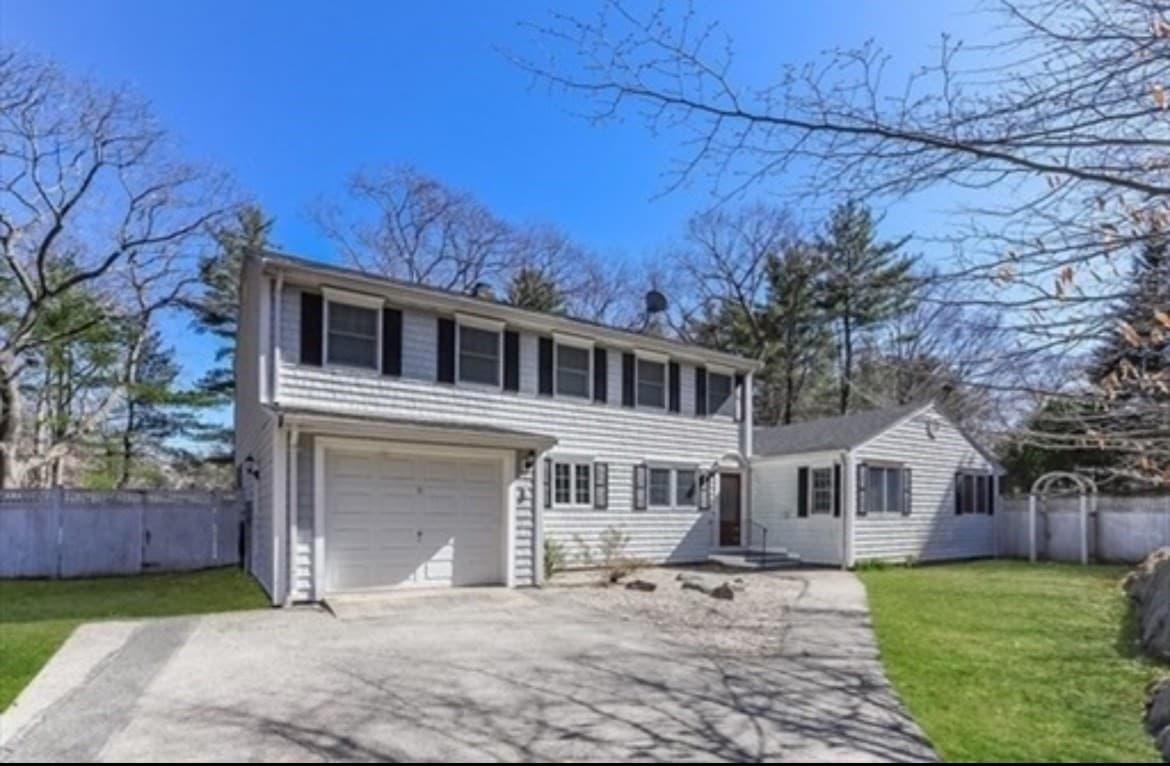 2 Parsons Ln, Manchester MA 01944