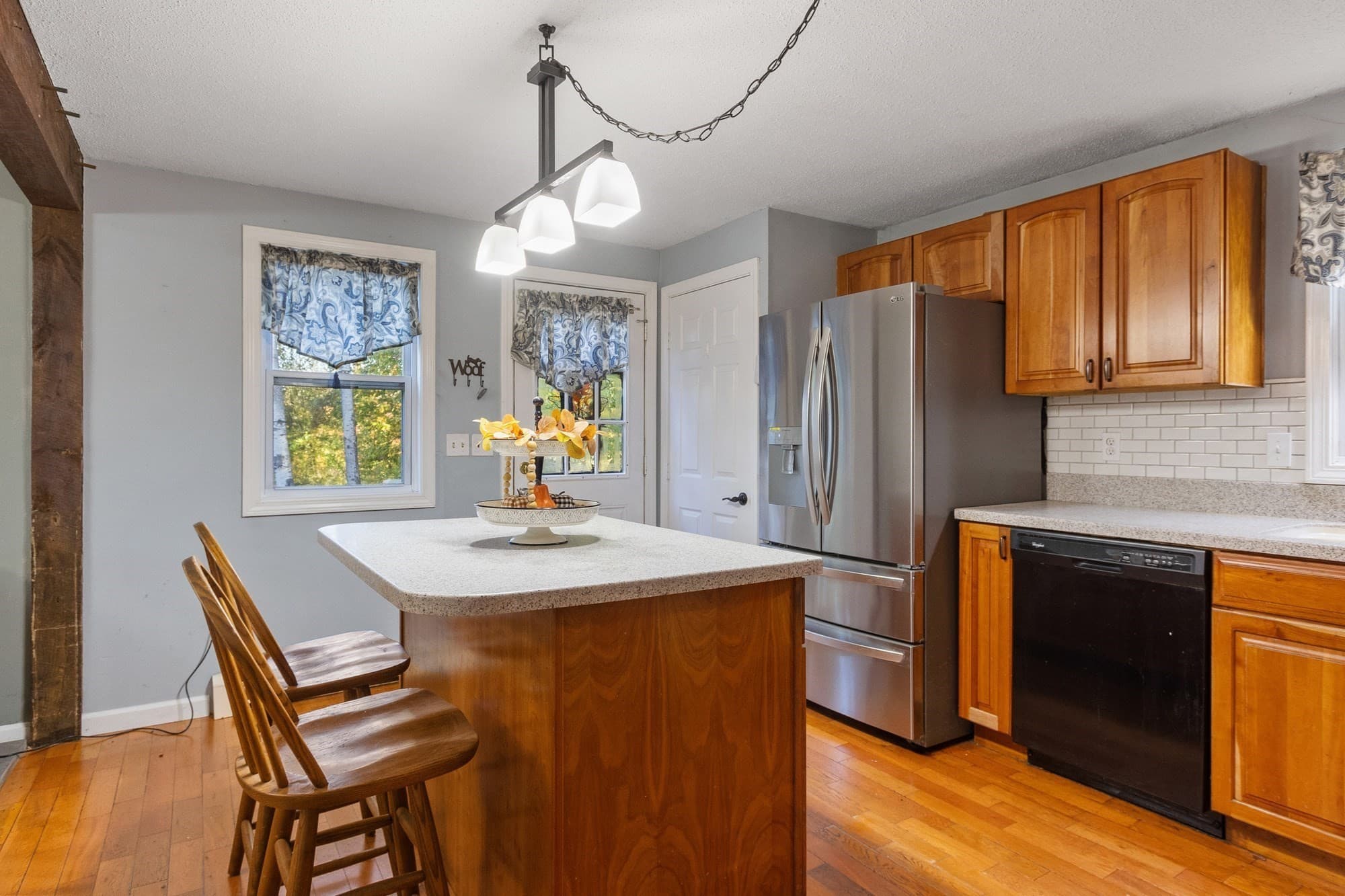 Single Family Residence at 128 Birchcroft Rd, Leominster MA 01453, photo 13 of 37