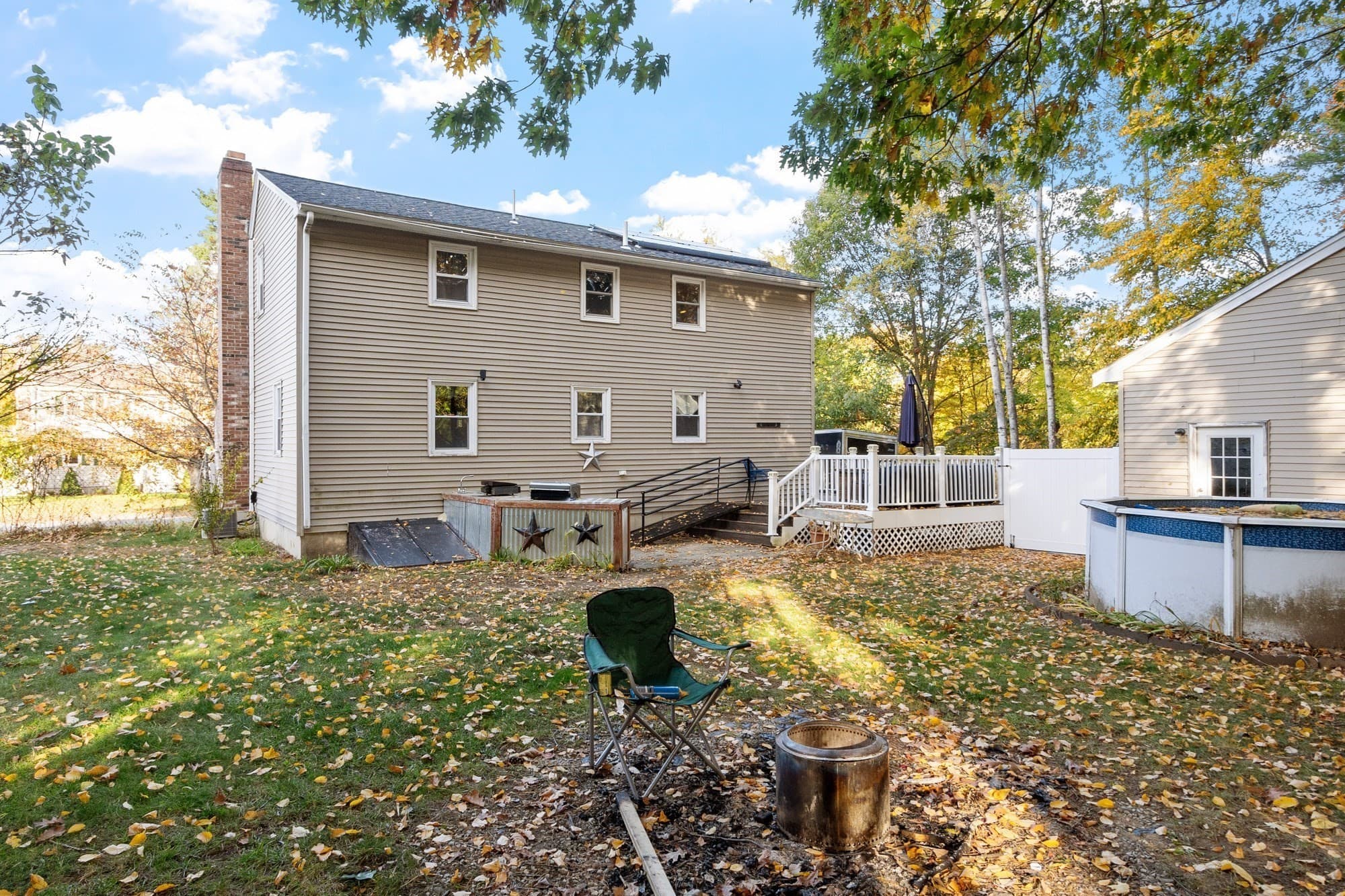 Single Family Residence at 128 Birchcroft Rd, Leominster MA 01453, photo 7 of 37