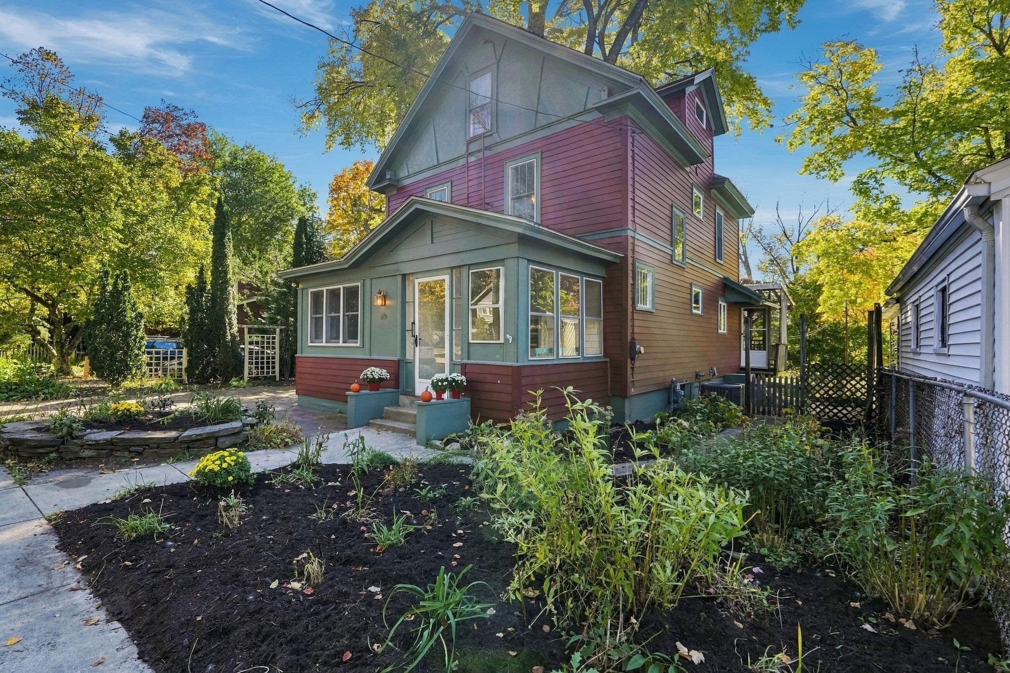 59 Revell Ave, Northampton MA 01060