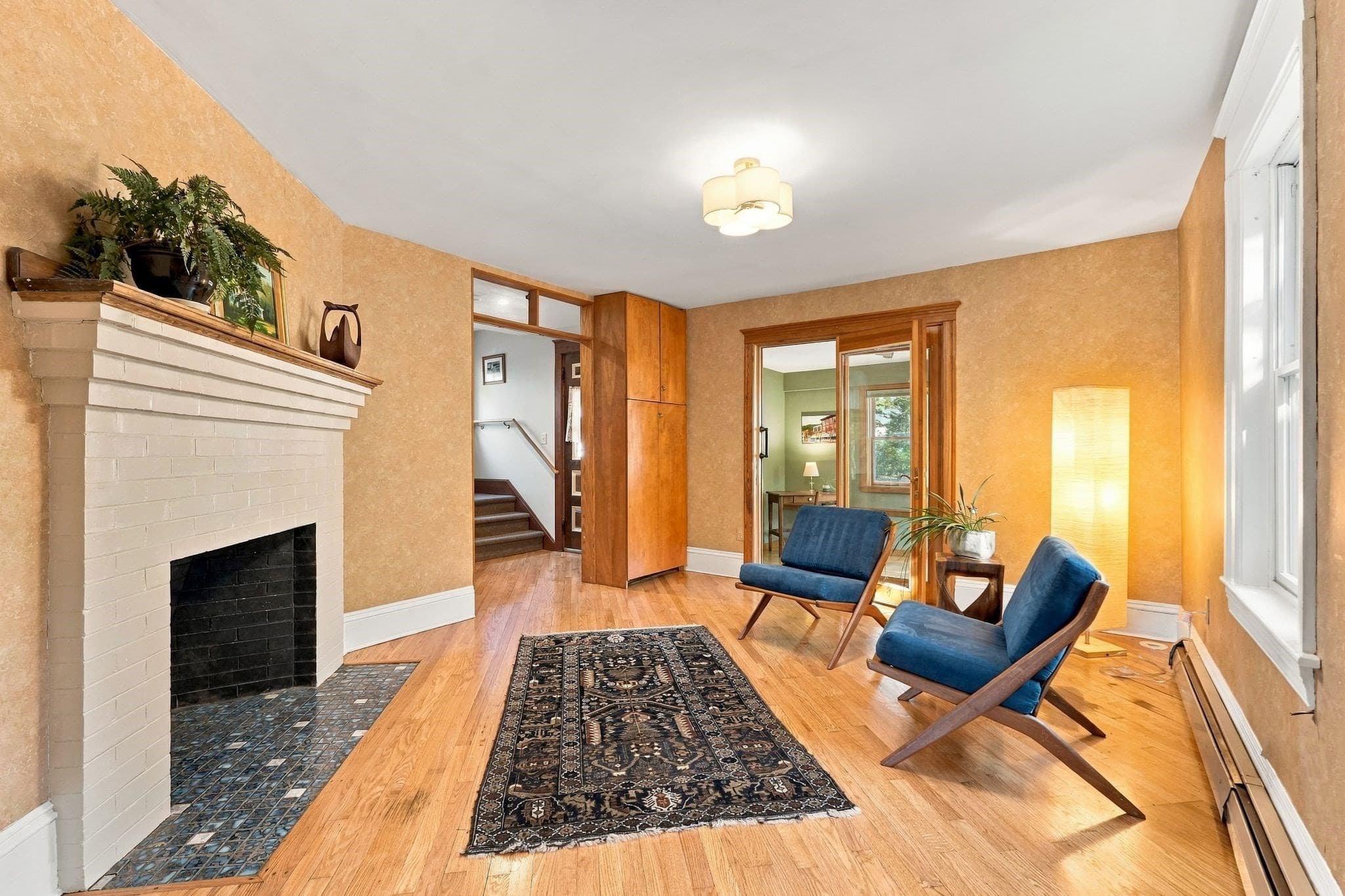 Single Family Residence at 59 Revell Ave, Northampton MA 01060, photo 5 of 41