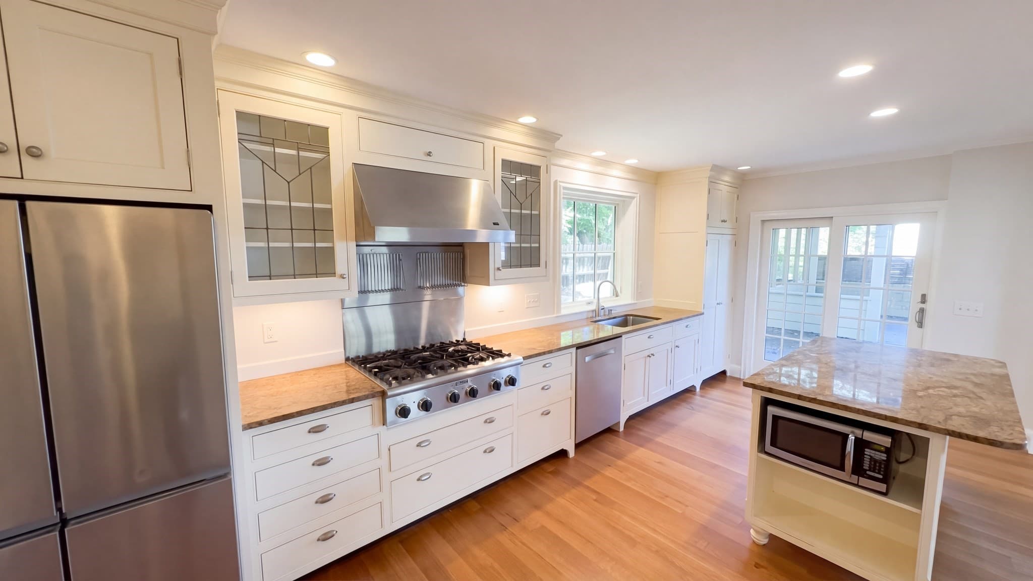 Single Family Residence at 37 Otsego Rd, Worcester MA 01609, photo 2 of 40