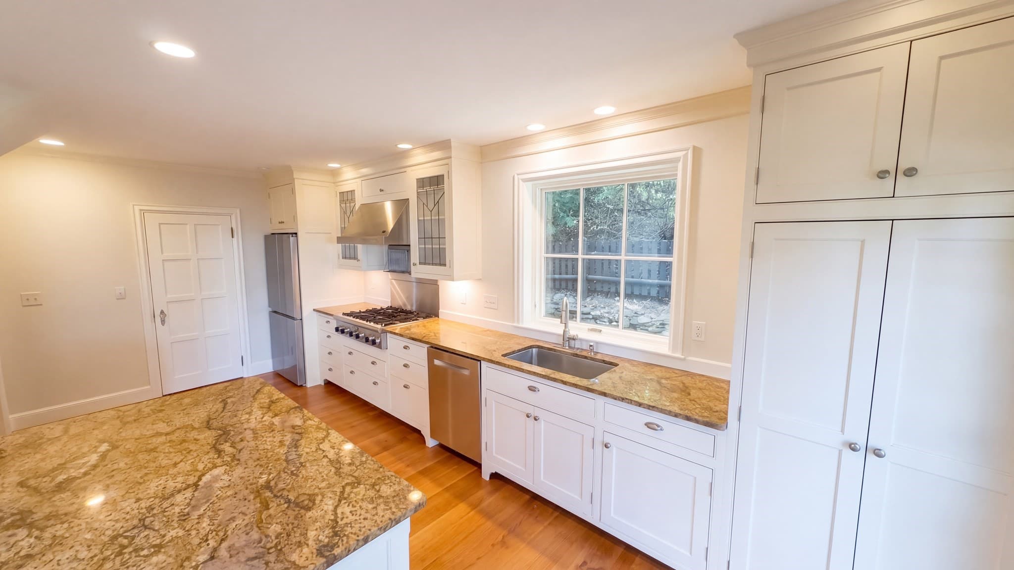Single Family Residence at 37 Otsego Rd, Worcester MA 01609, photo 6 of 40