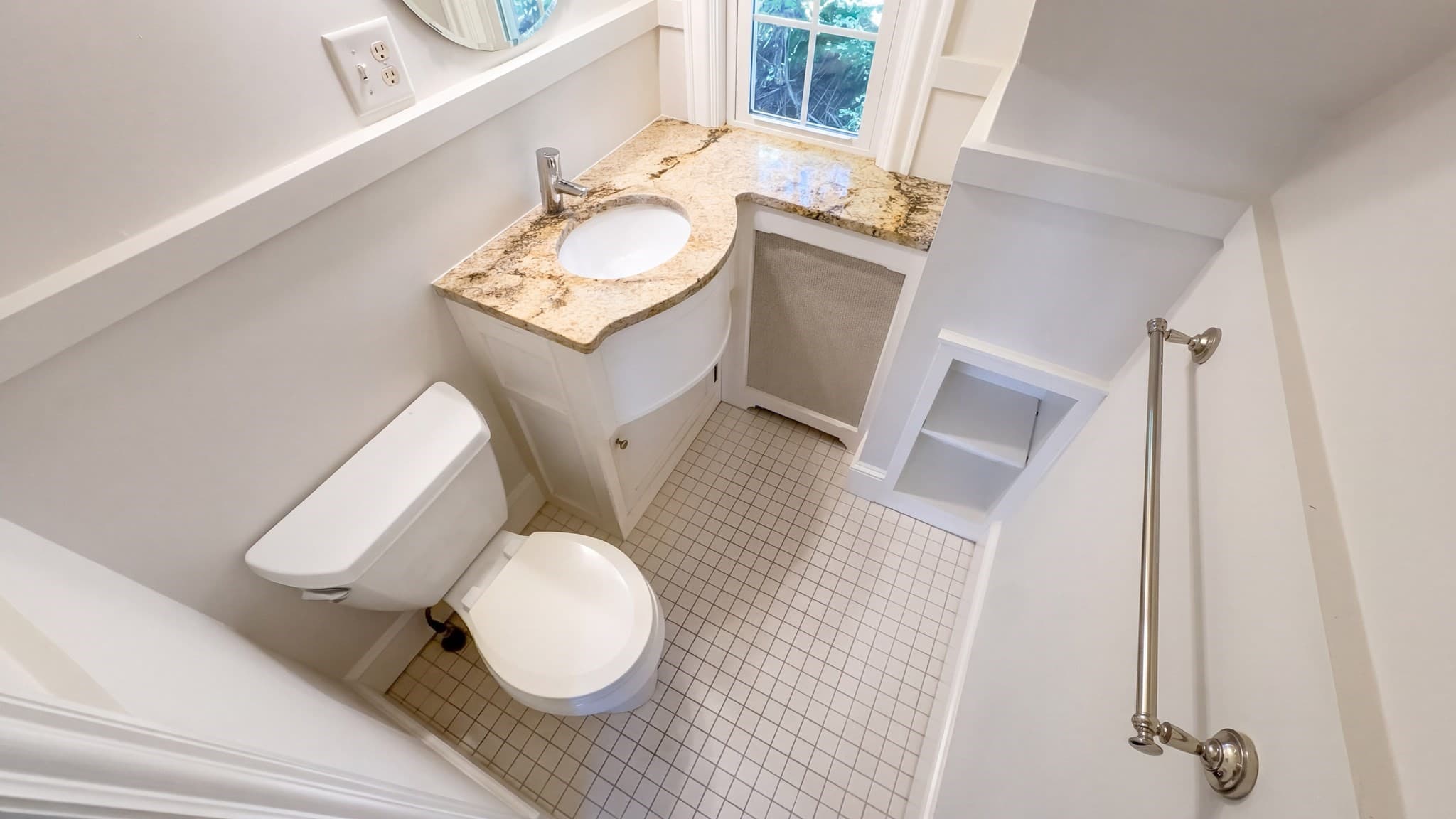 Single Family Residence at 37 Otsego Rd, Worcester MA 01609, photo 12 of 40