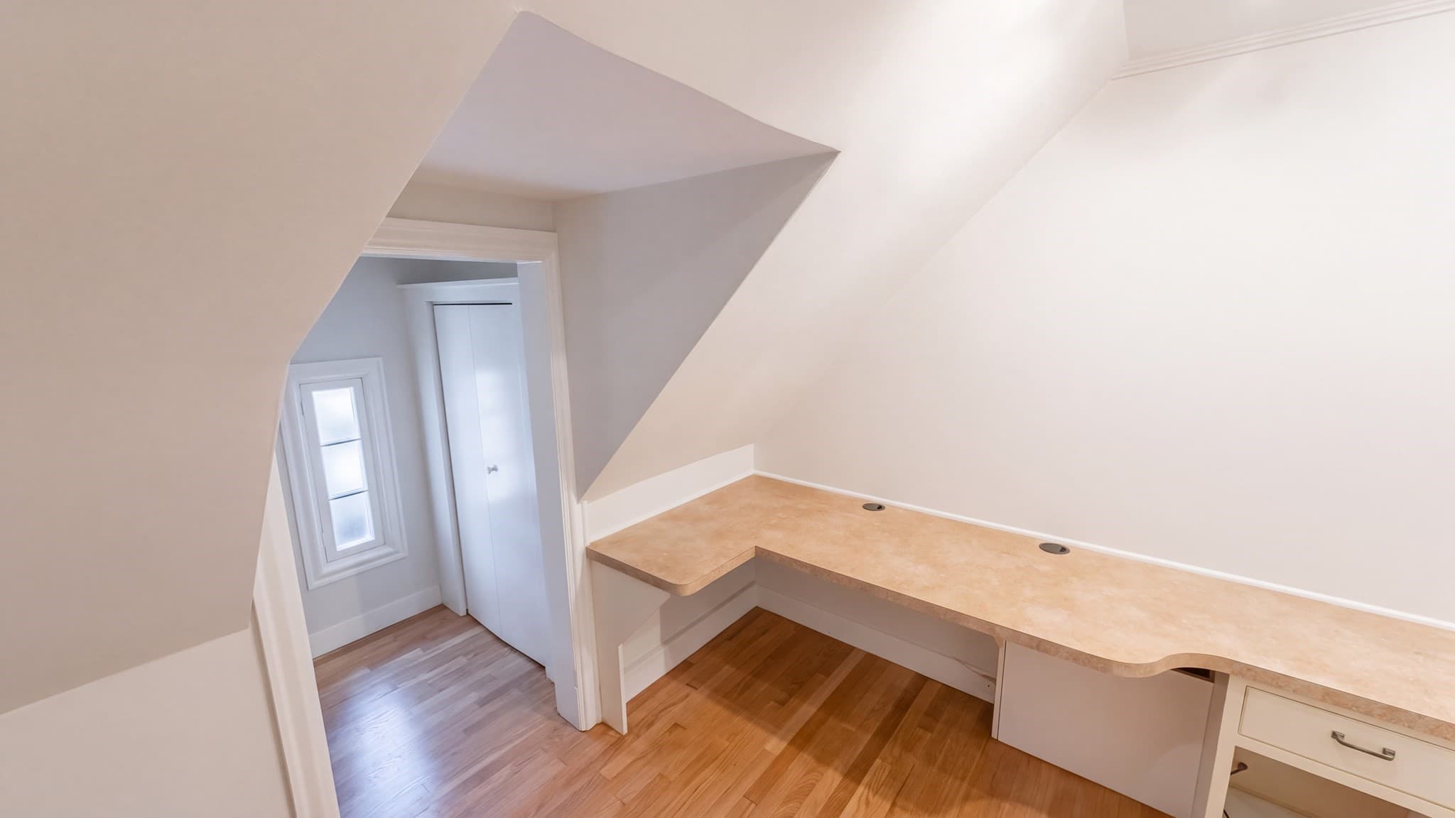 Single Family Residence at 37 Otsego Rd, Worcester MA 01609, photo 26 of 40