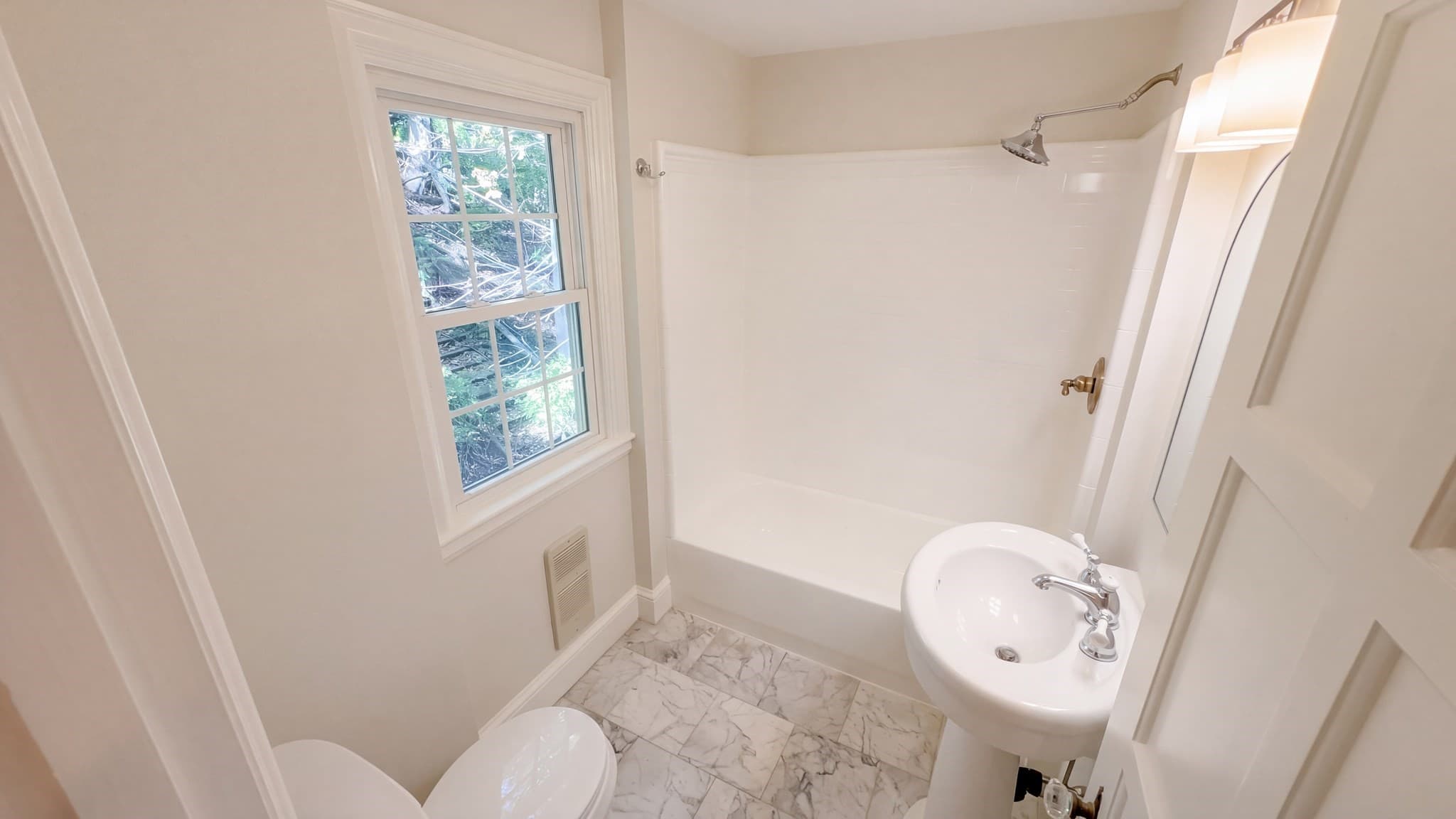 Single Family Residence at 37 Otsego Rd, Worcester MA 01609, photo 22 of 40