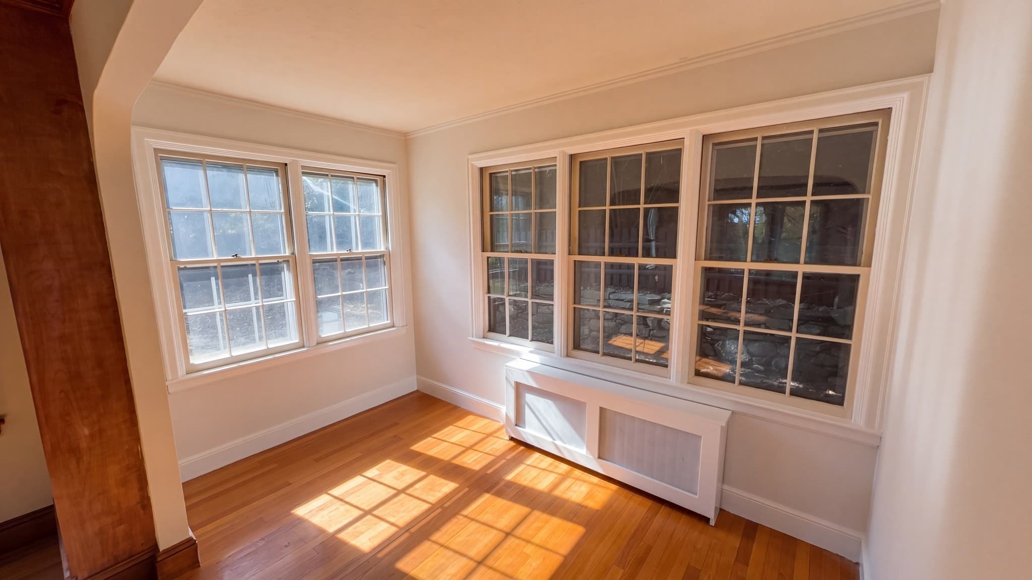 Single Family Residence at 37 Otsego Rd, Worcester MA 01609, photo 9 of 40
