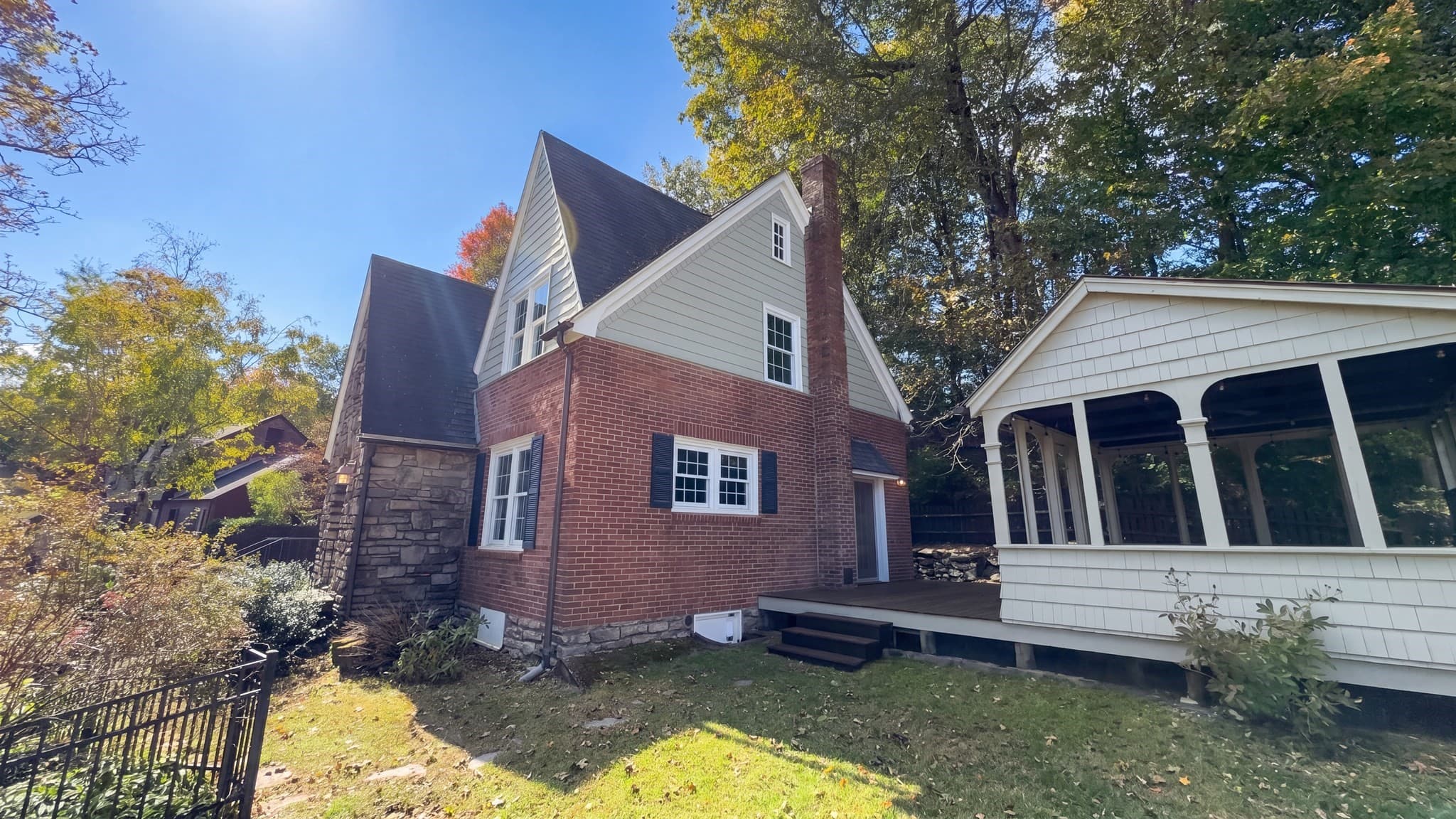 Single Family Residence at 37 Otsego Rd, Worcester MA 01609, photo 34 of 40