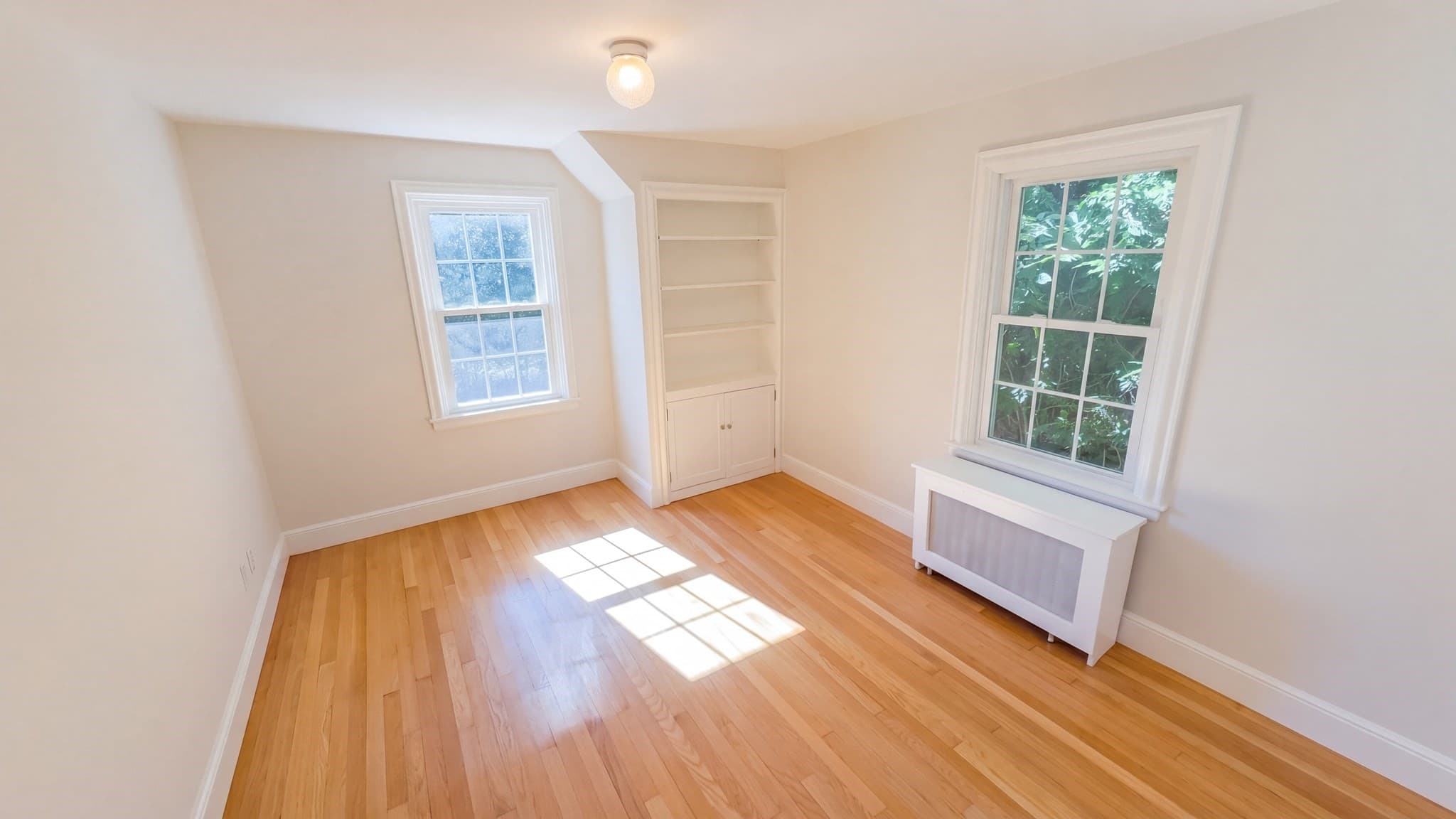Single Family Residence at 37 Otsego Rd, Worcester MA 01609, photo 18 of 40