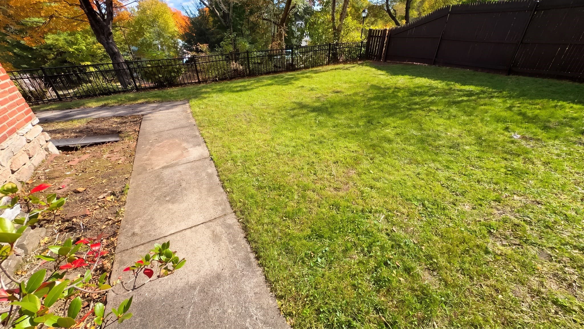 Single Family Residence at 37 Otsego Rd, Worcester MA 01609, photo 31 of 40